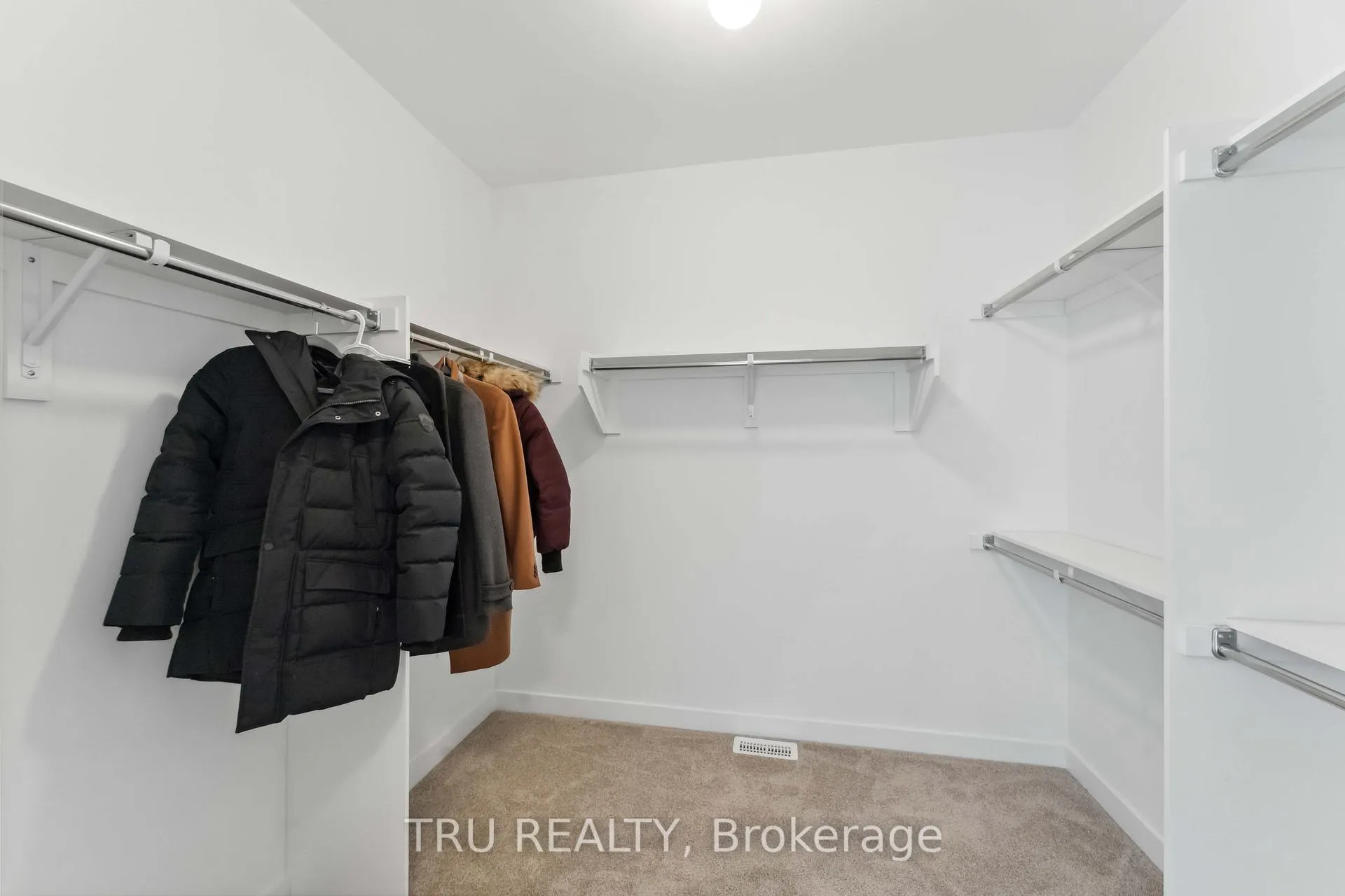 Photo 25 of 815 Snap Hook Crescent, Ottawa, Barrhaven - Half Moon Bay — HOMEH