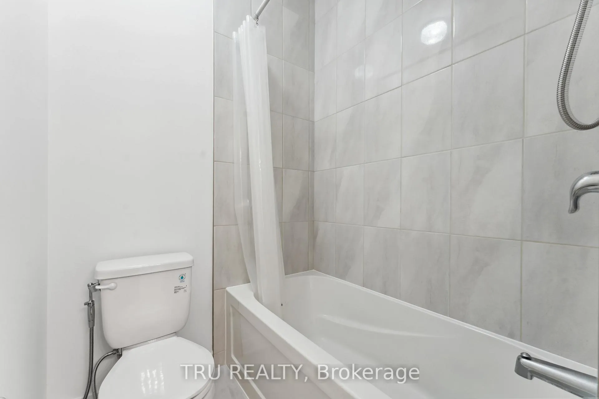 Photo 33 of 815 Snap Hook Crescent, Ottawa, Barrhaven - Half Moon Bay — HOMEH