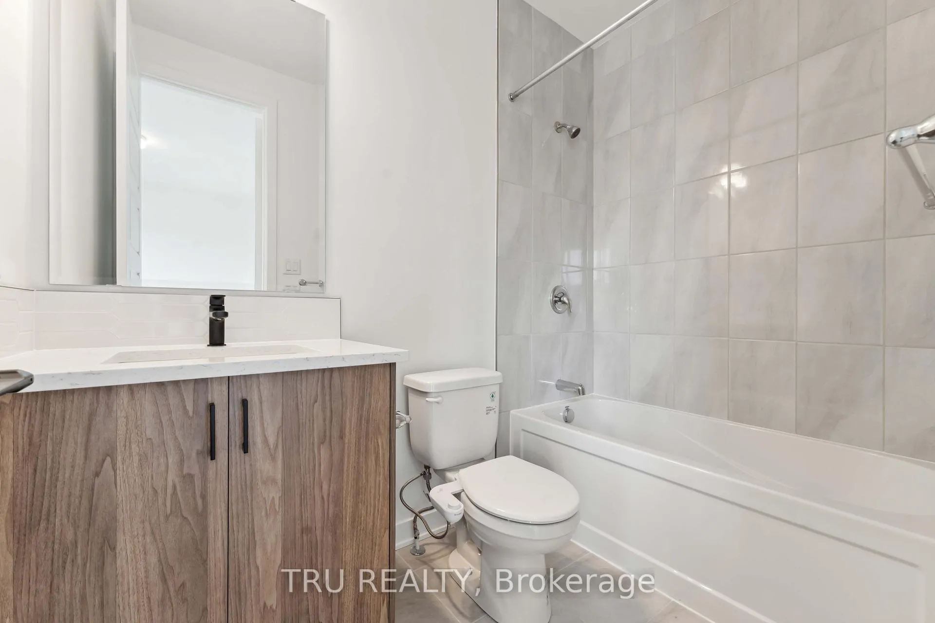 Photo 43 of 815 Snap Hook Crescent, Ottawa, Barrhaven - Half Moon Bay — HOMEH
