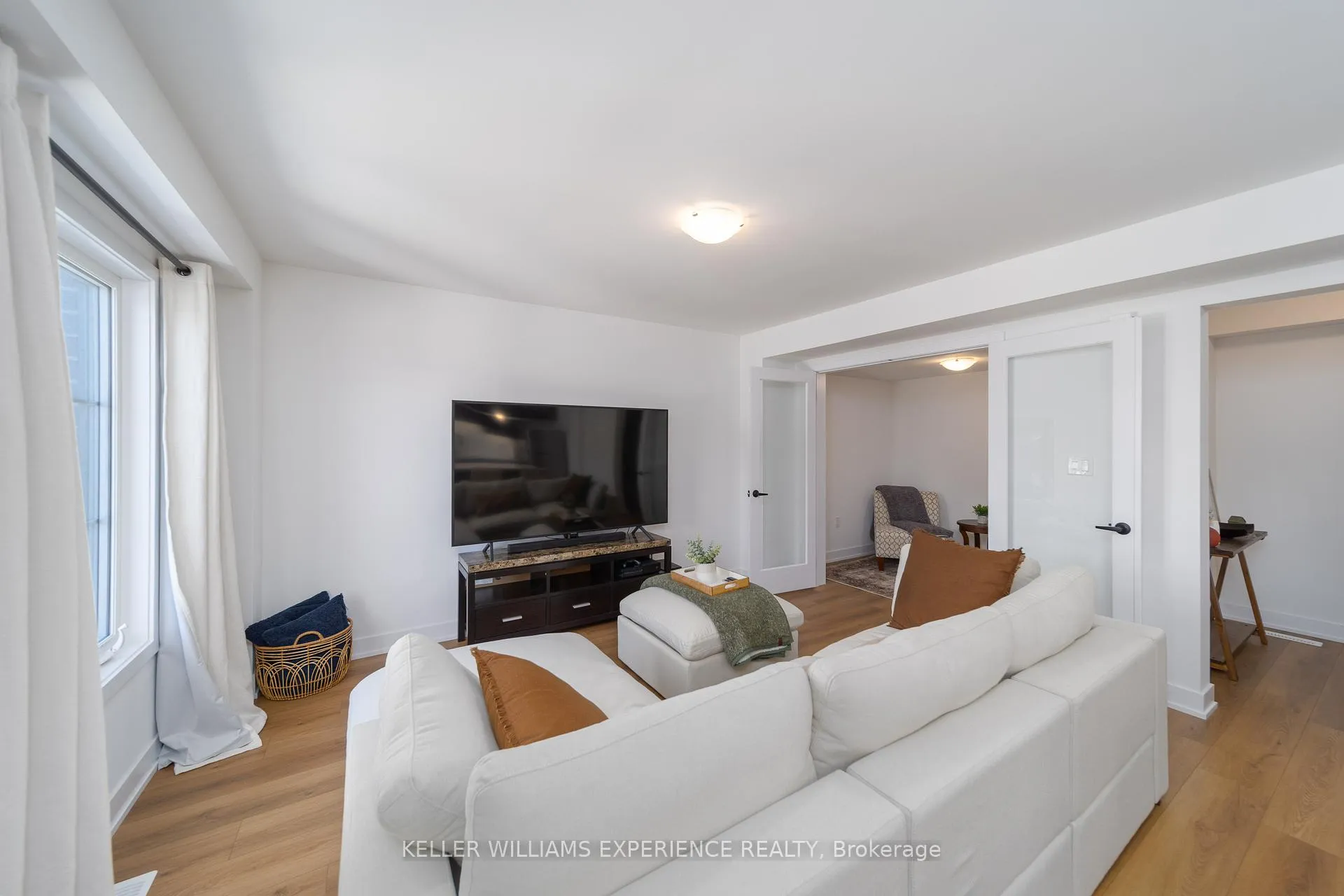 Photo 10 of 26 Hay Lane, Barrie, Rural Barrie Southeast — HOMEH