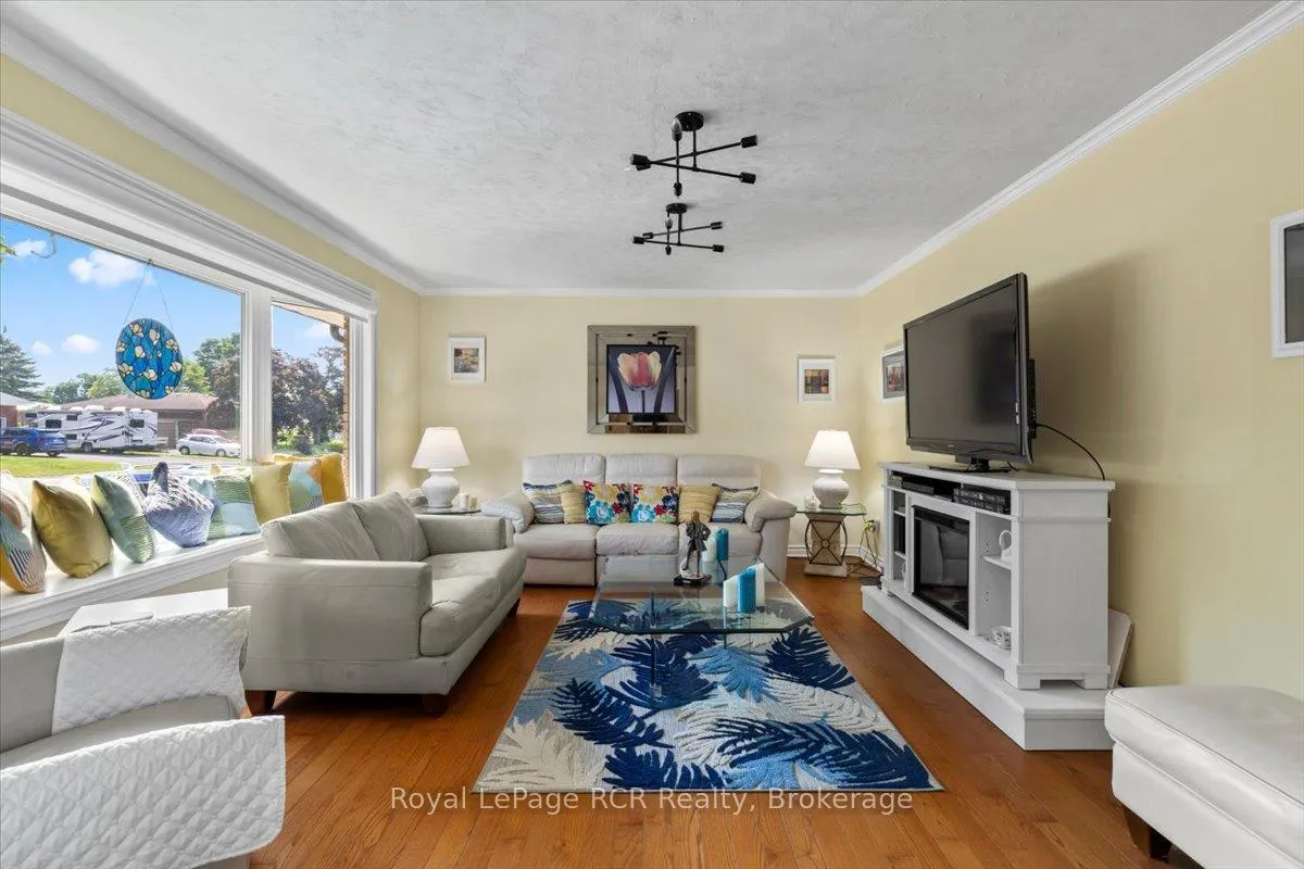 Photo 5 of 594 17th Avenue, Hanover — HOMEH