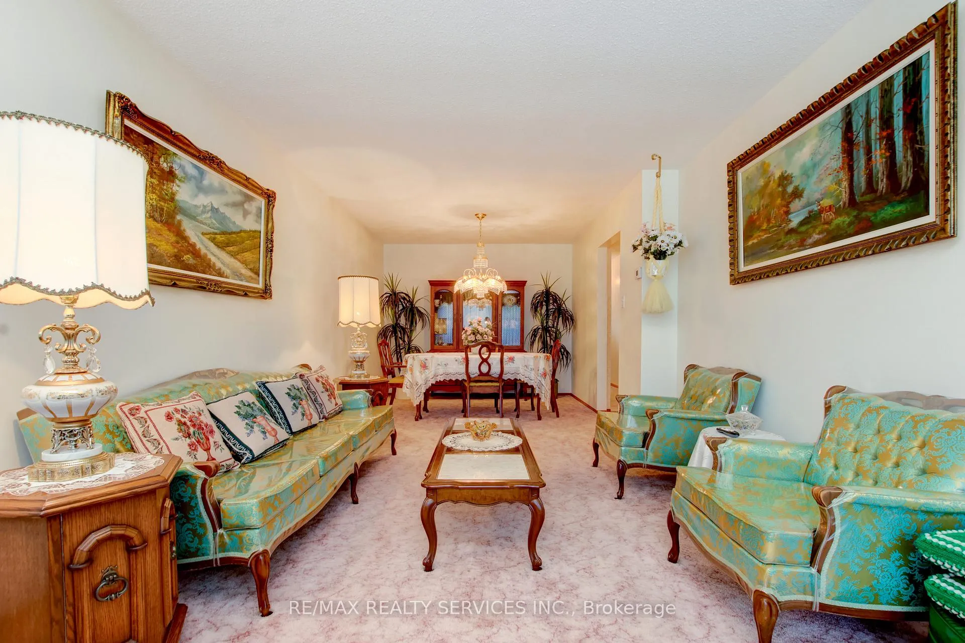 Photo 4 of 42 Mallard Crescent, Brampton, Central Park — HOMEH