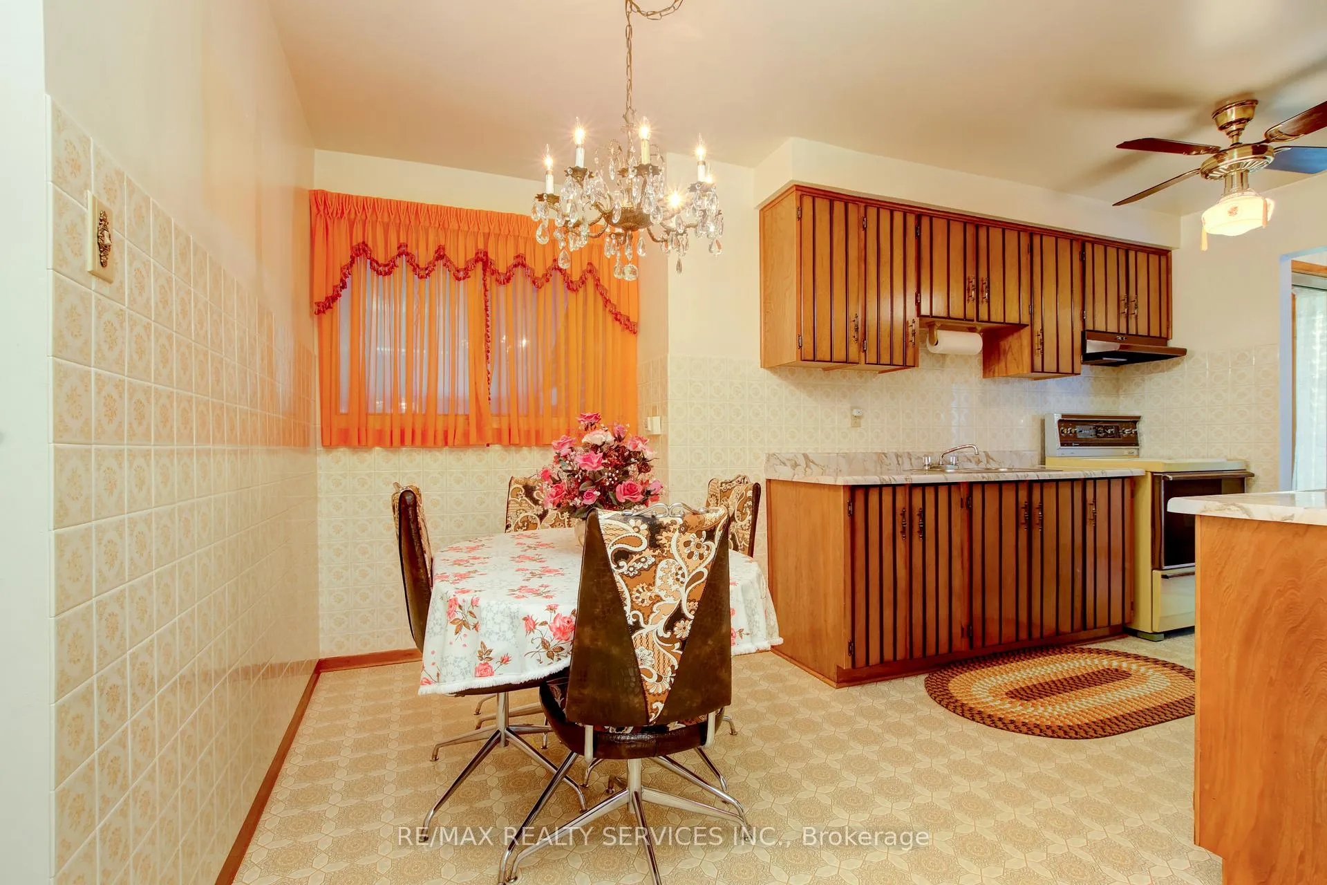 Photo 13 of 42 Mallard Crescent, Brampton, Central Park — HOMEH