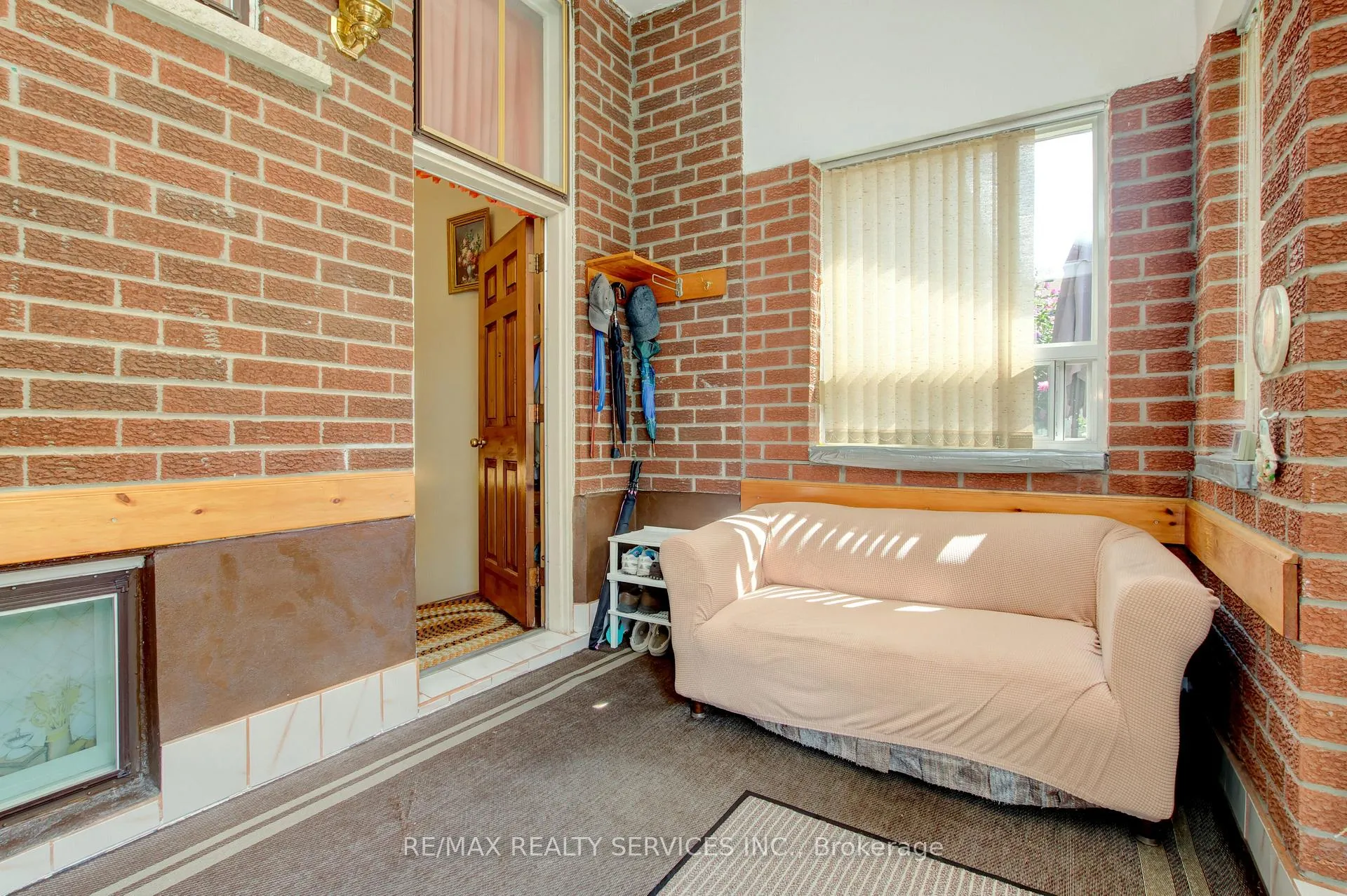 Photo 32 of 42 Mallard Crescent, Brampton, Central Park — HOMEH