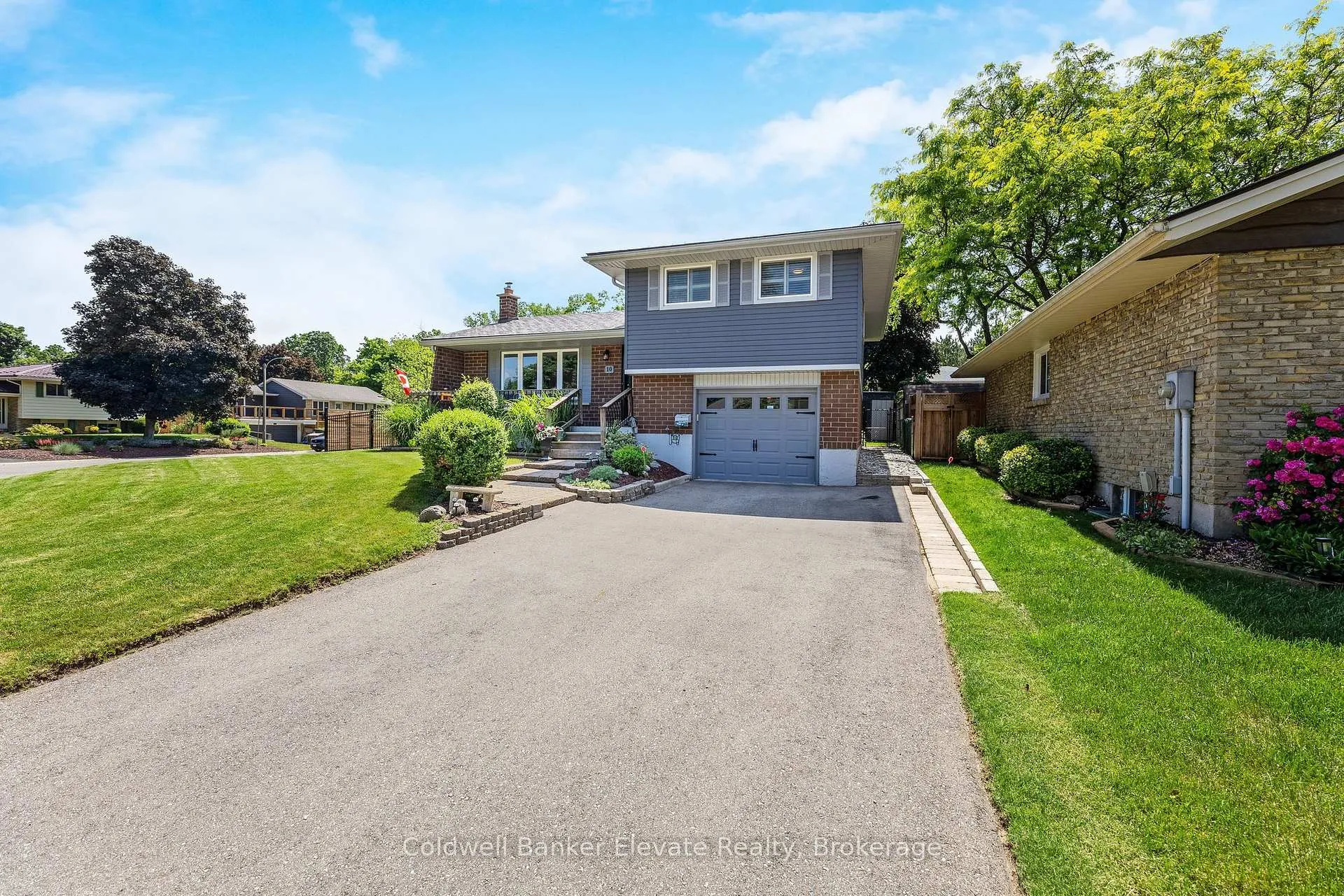 Photo 1 of 10 Gilston Parkway, Brant, Paris — HOMEH
