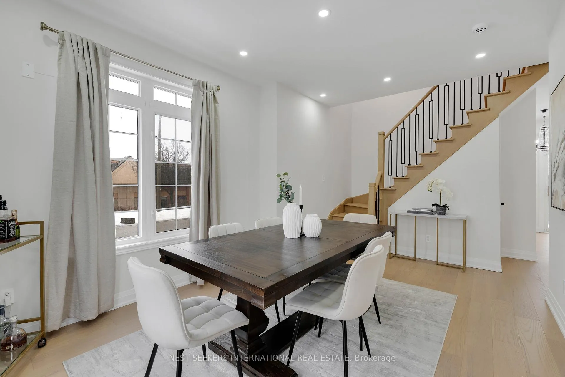 Photo 9 of 62 Legnano Crescent, Vaughan, Vellore Village — HOMEH