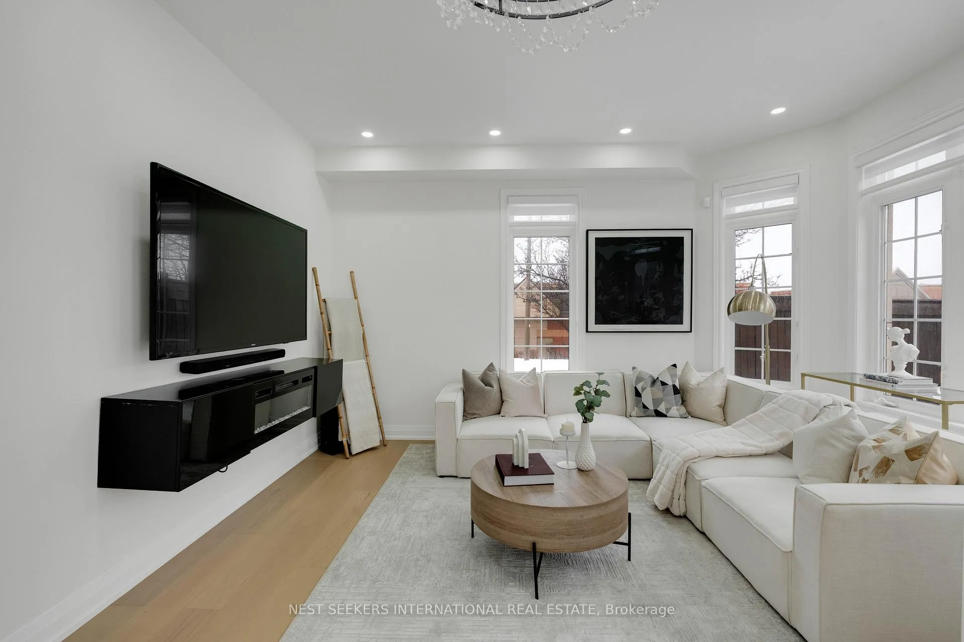 Photo 12 of 62 Legnano Crescent, Vaughan, Vellore Village — HOMEH