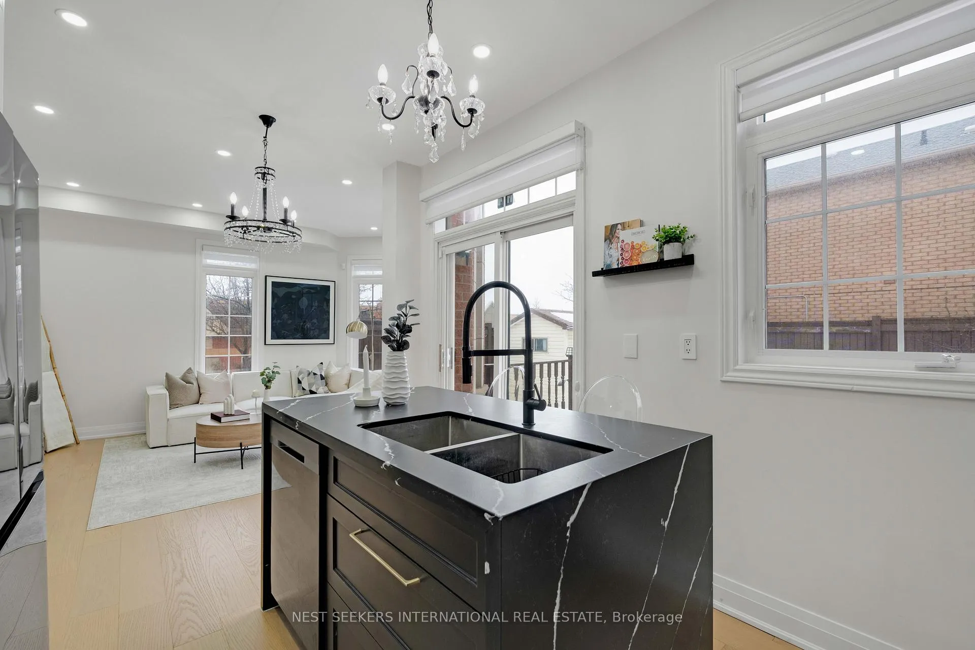 Photo 16 of 62 Legnano Crescent, Vaughan, Vellore Village — HOMEH