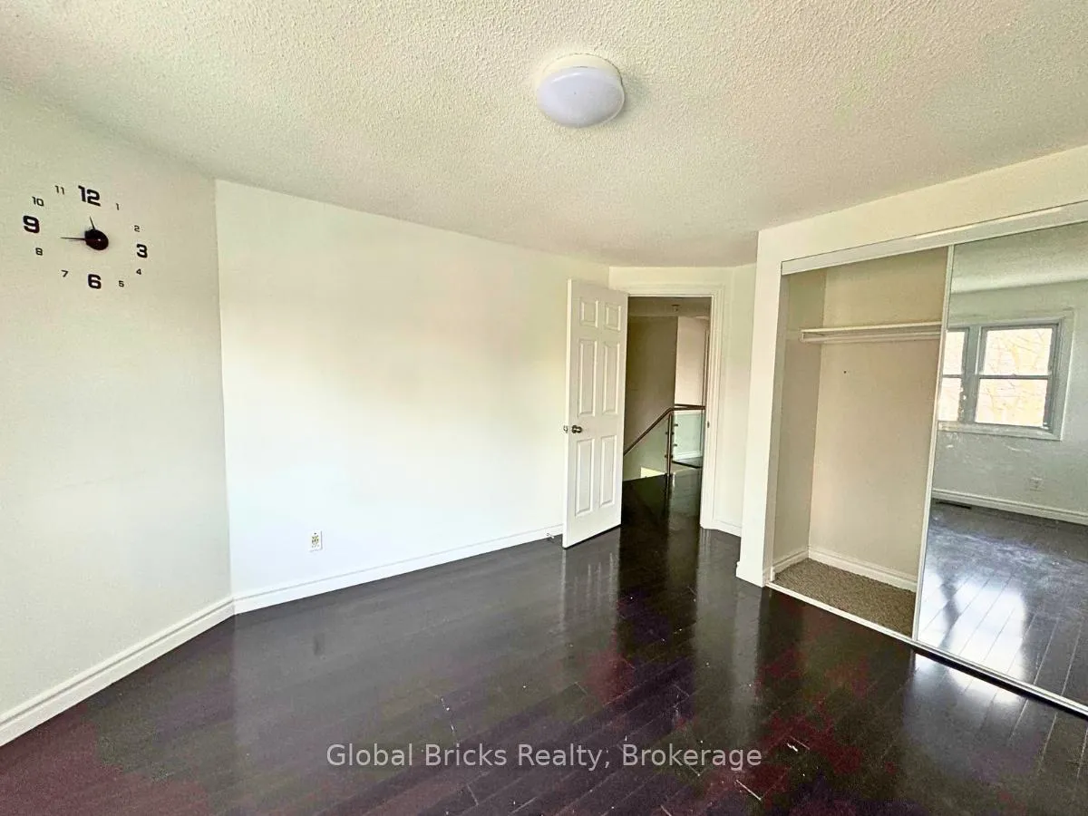 Photo 19 of 41 Fieldview Crescent, Whitby, Blue Grass Meadows — HOMEH
