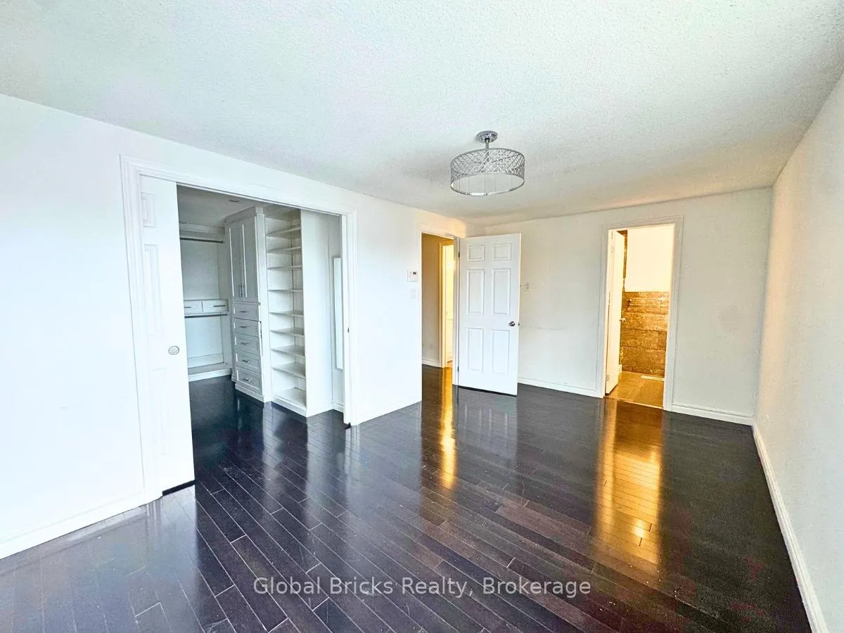 Photo 23 of 41 Fieldview Crescent, Whitby, Blue Grass Meadows — HOMEH