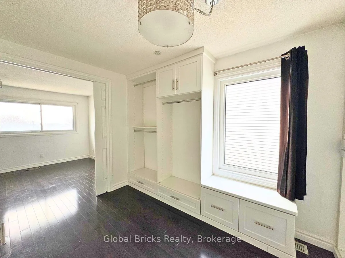 Photo 26 of 41 Fieldview Crescent, Whitby, Blue Grass Meadows — HOMEH