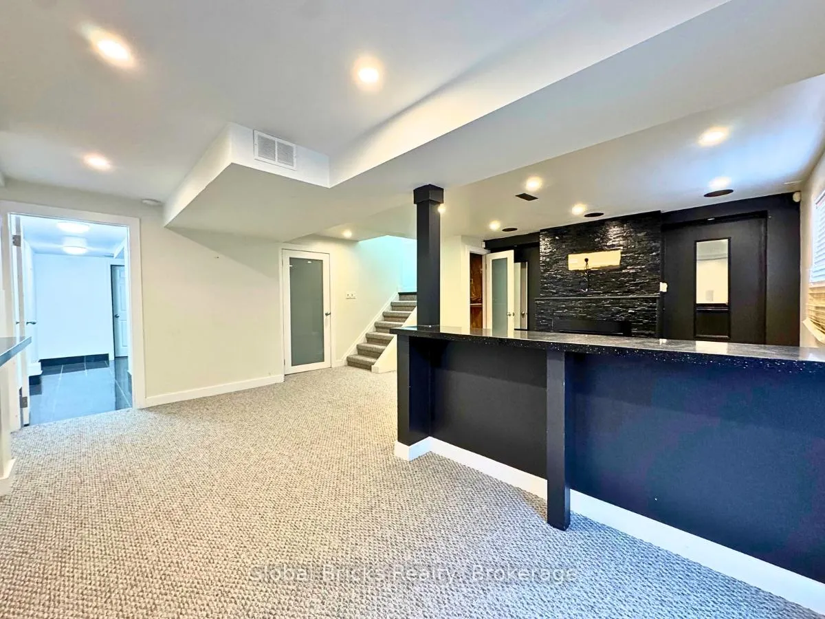 Photo 29 of 41 Fieldview Crescent, Whitby, Blue Grass Meadows — HOMEH