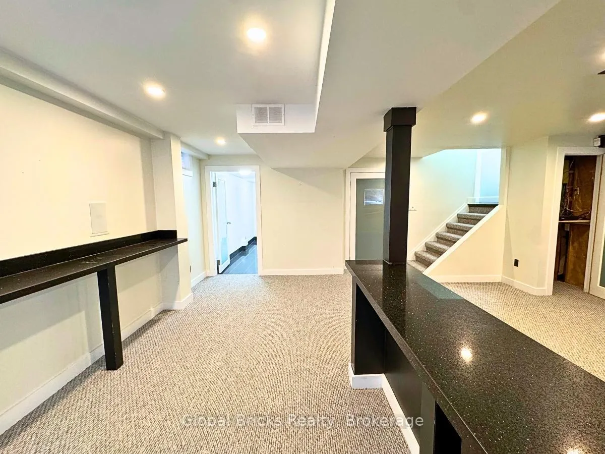 Photo 30 of 41 Fieldview Crescent, Whitby, Blue Grass Meadows — HOMEH