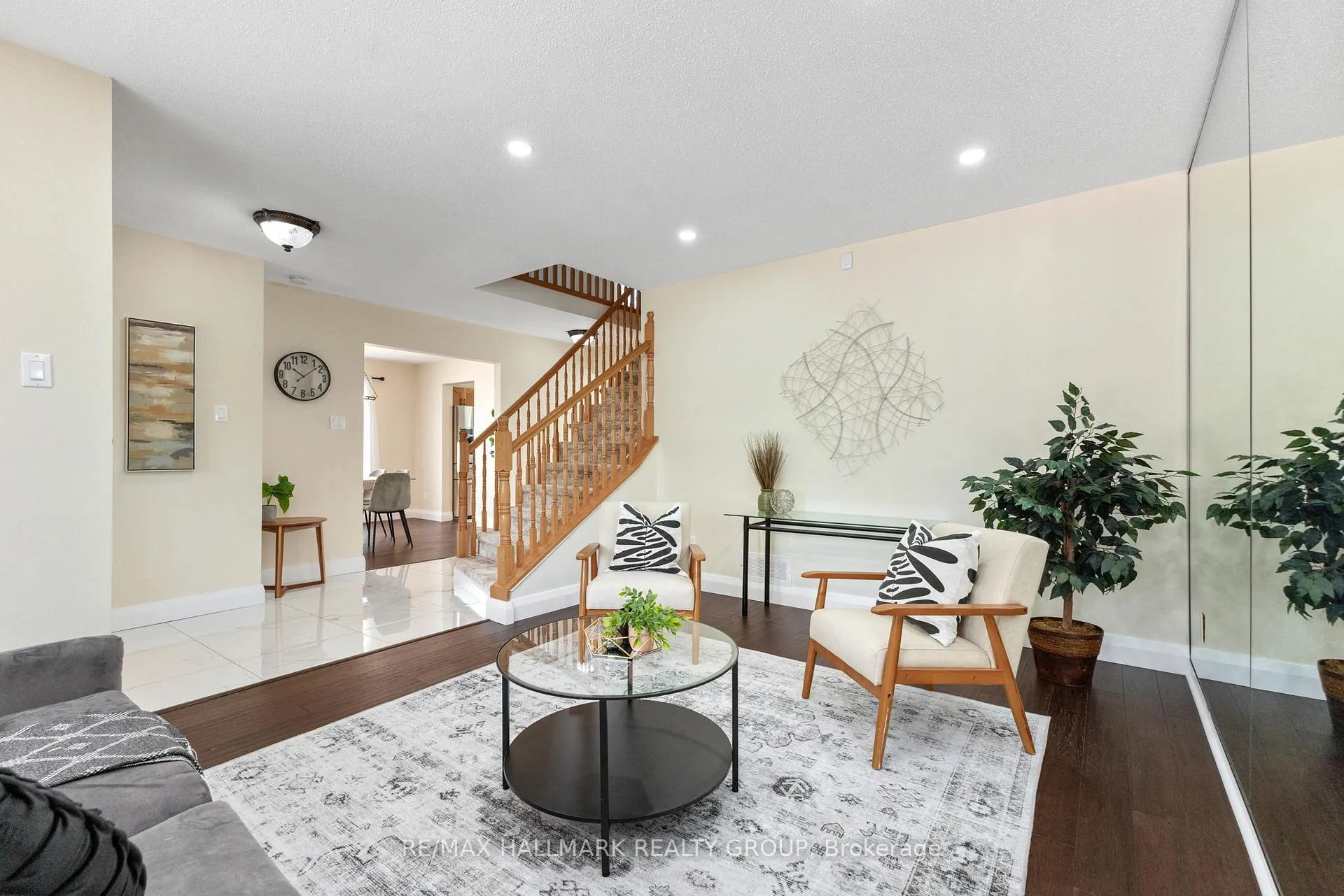 Photo 2 of 19 Notman Way, Ottawa, Hunt Club Park — HOMEH