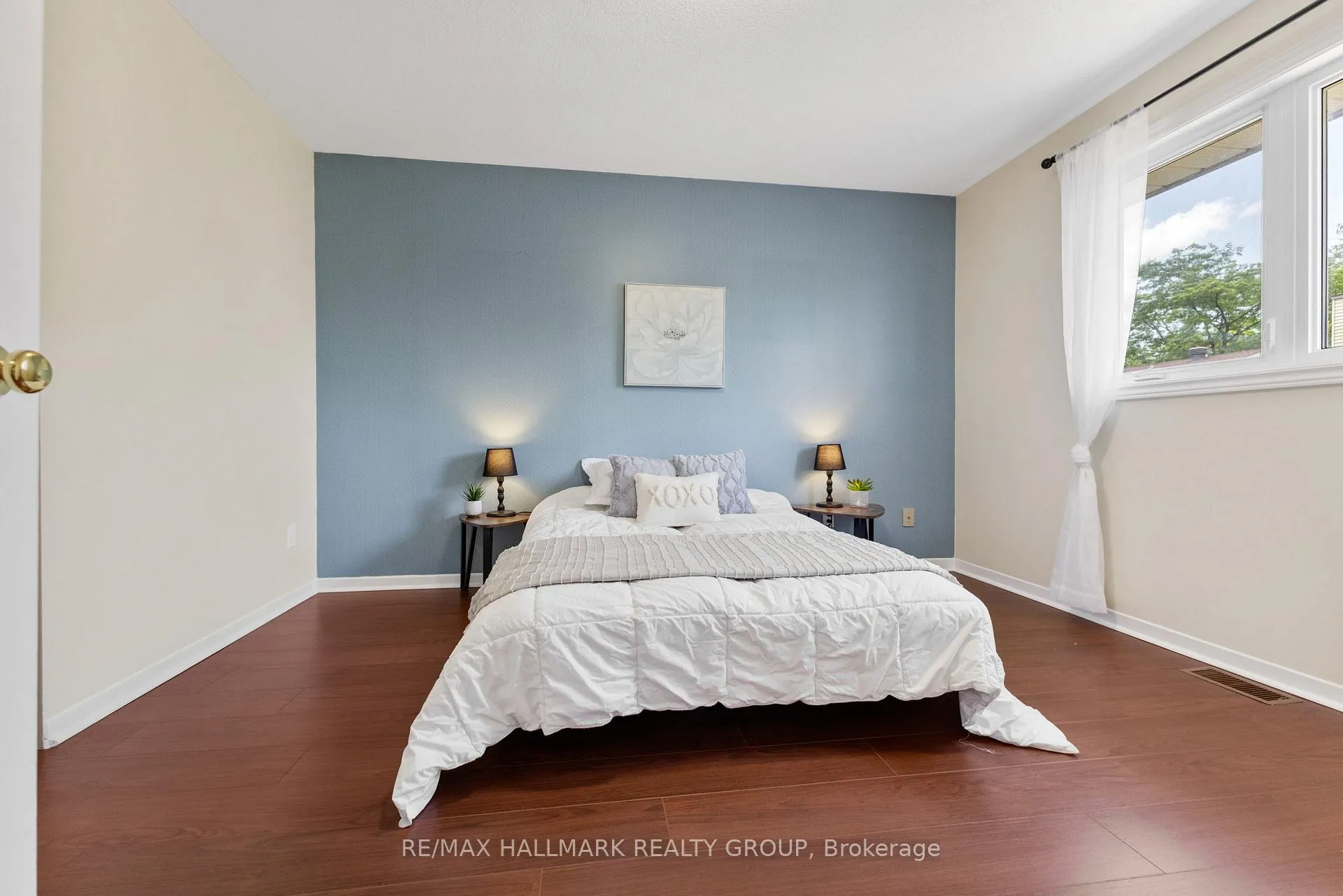 Photo 27 of 19 Notman Way, Ottawa, Hunt Club Park — HOMEH
