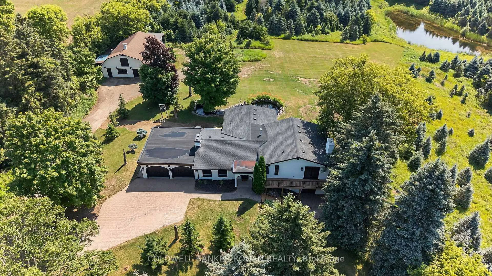 Front of 993177 Mono Adjala Townline