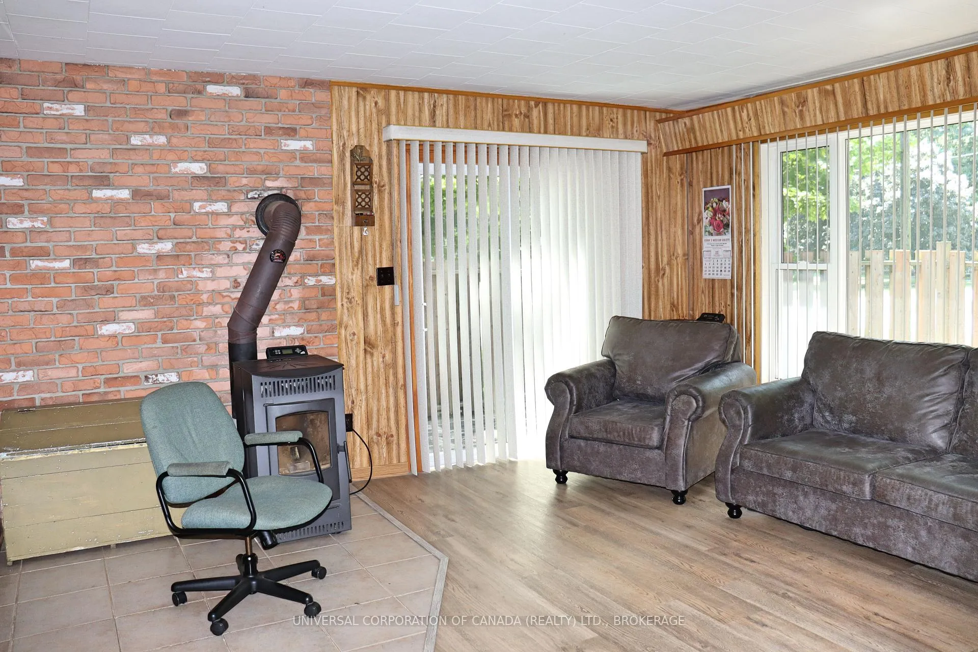 Photo 8 of 2029 john Street W, Howick — HOMEH