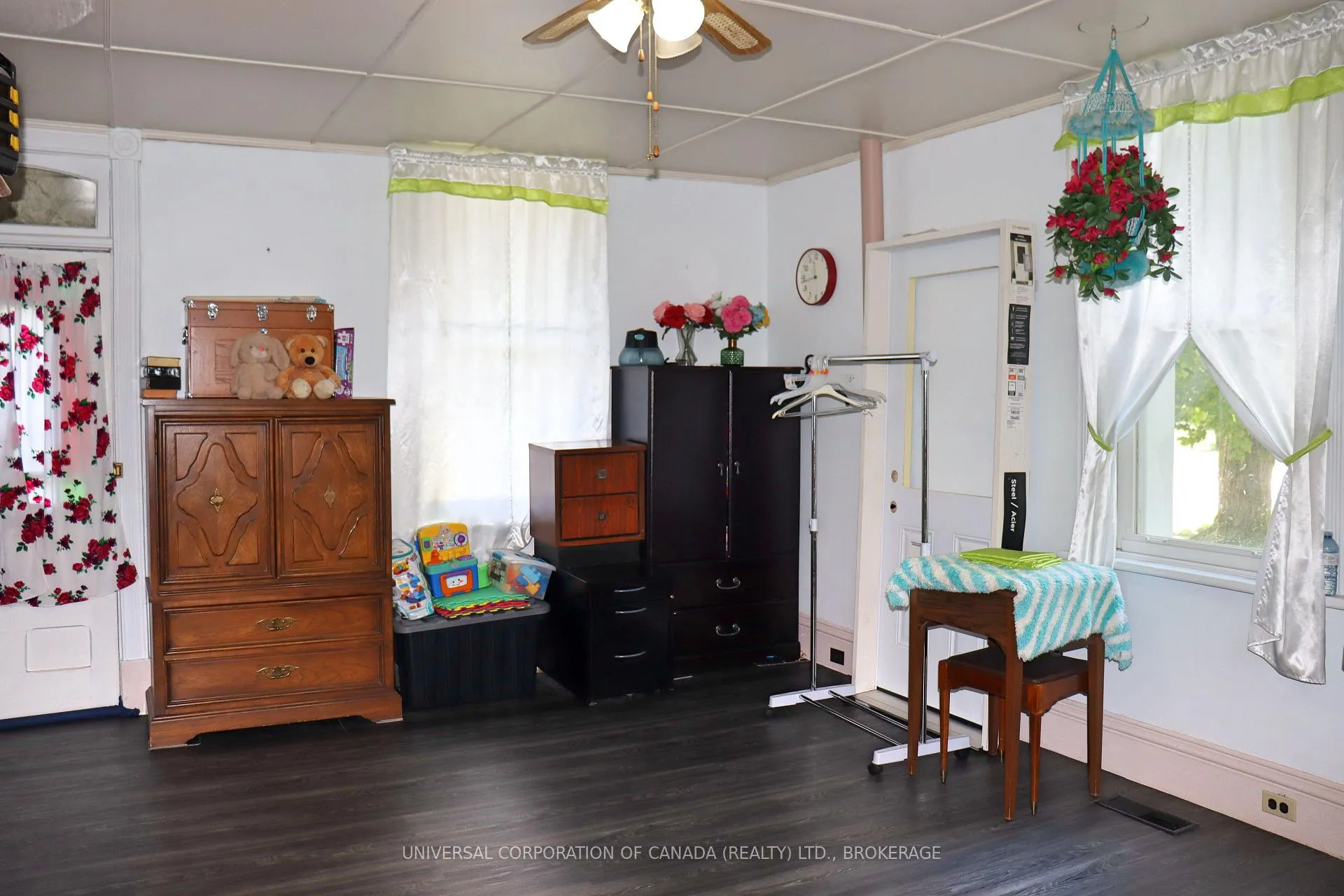 Photo 9 of 2029 john Street W, Howick — HOMEH