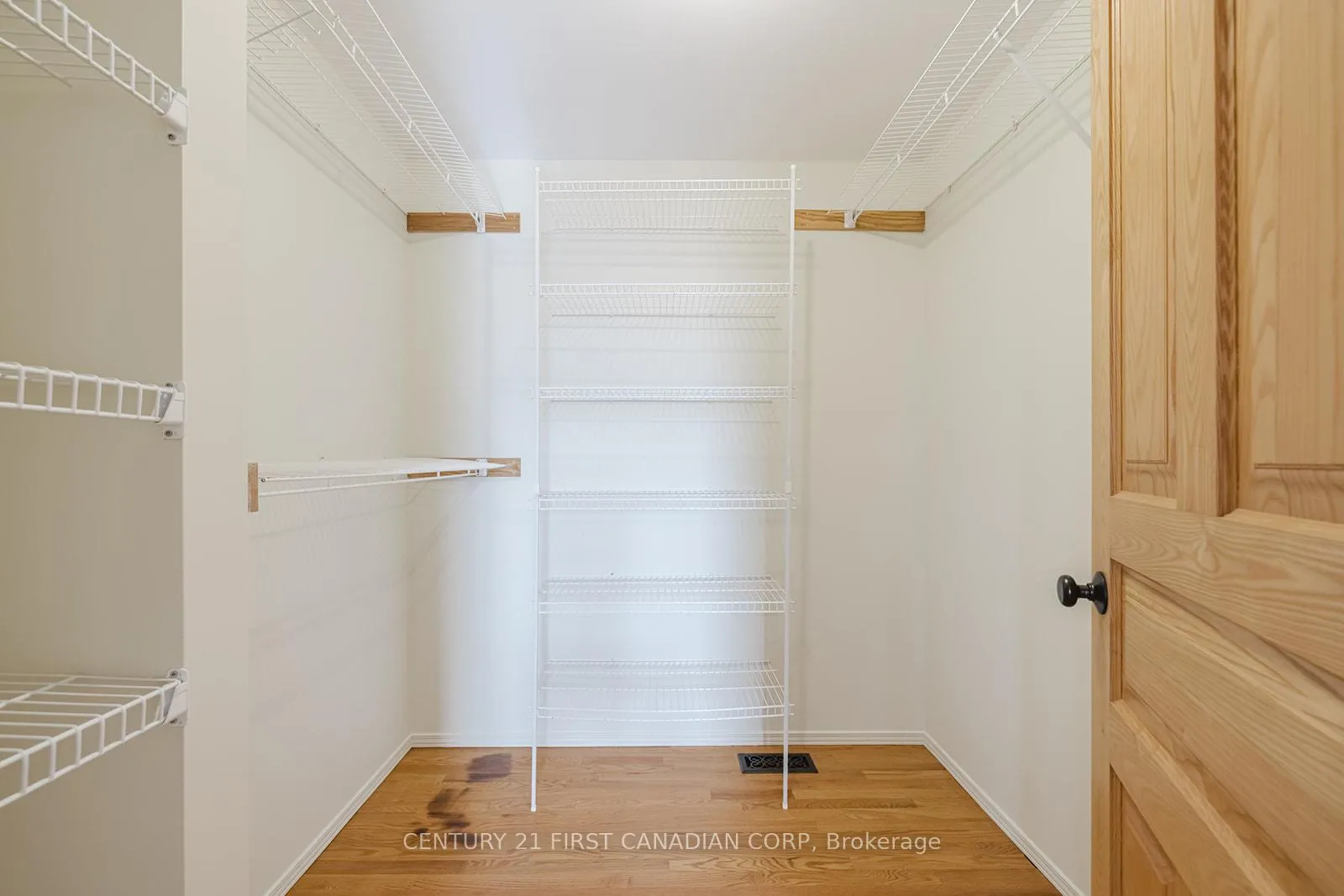Photo 23 of 14509 Talbot Line, Chatham-Kent, Muirkirk — HOMEH