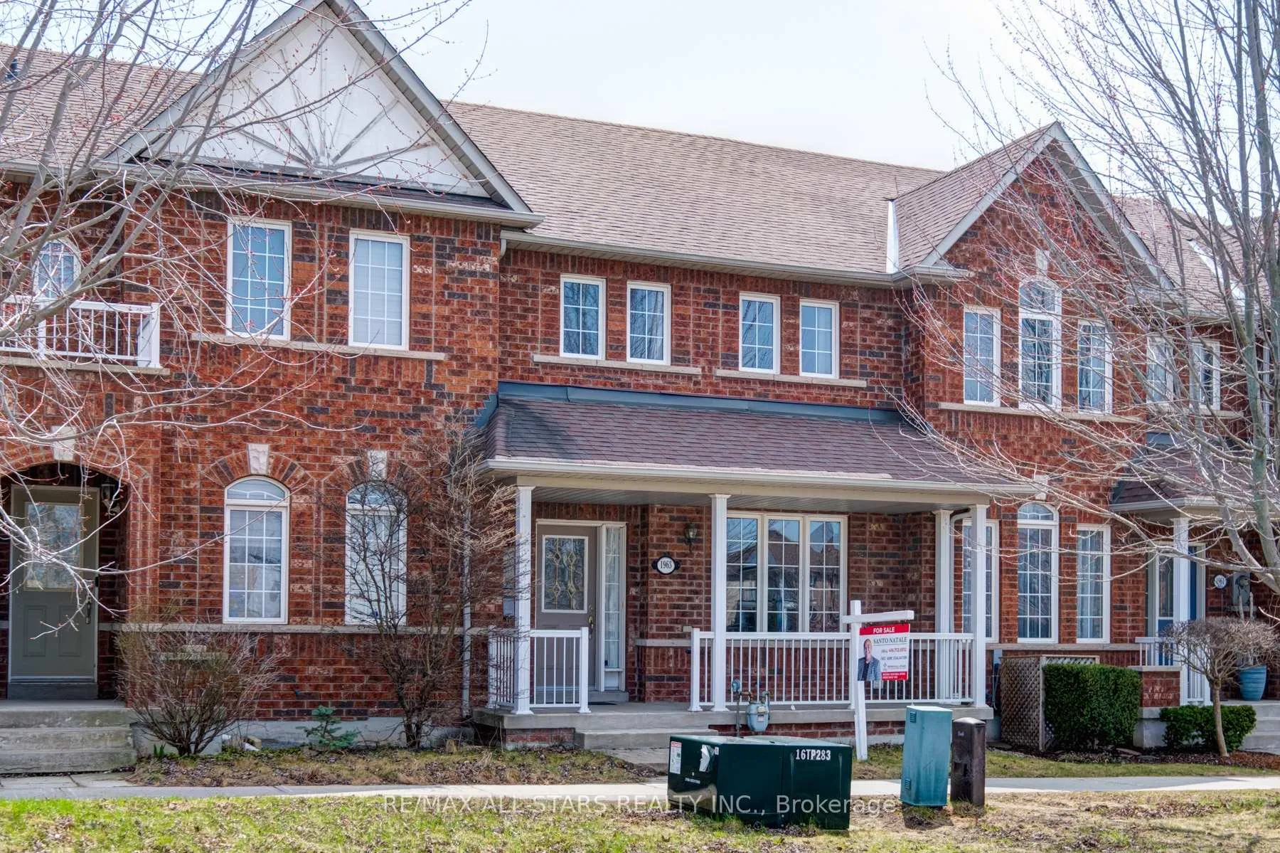 Photo 2 of 1963 Bur Oak Avenue, Markham, Greensborough — HOMEH