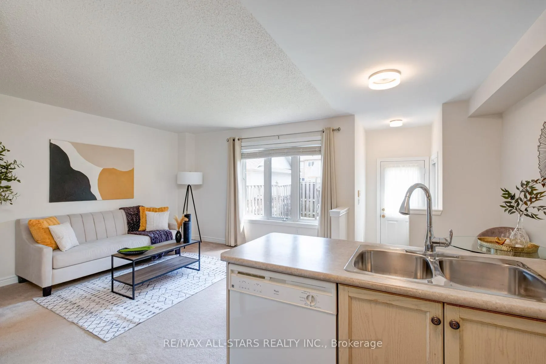 Photo 18 of 1963 Bur Oak Avenue, Markham, Greensborough — HOMEH