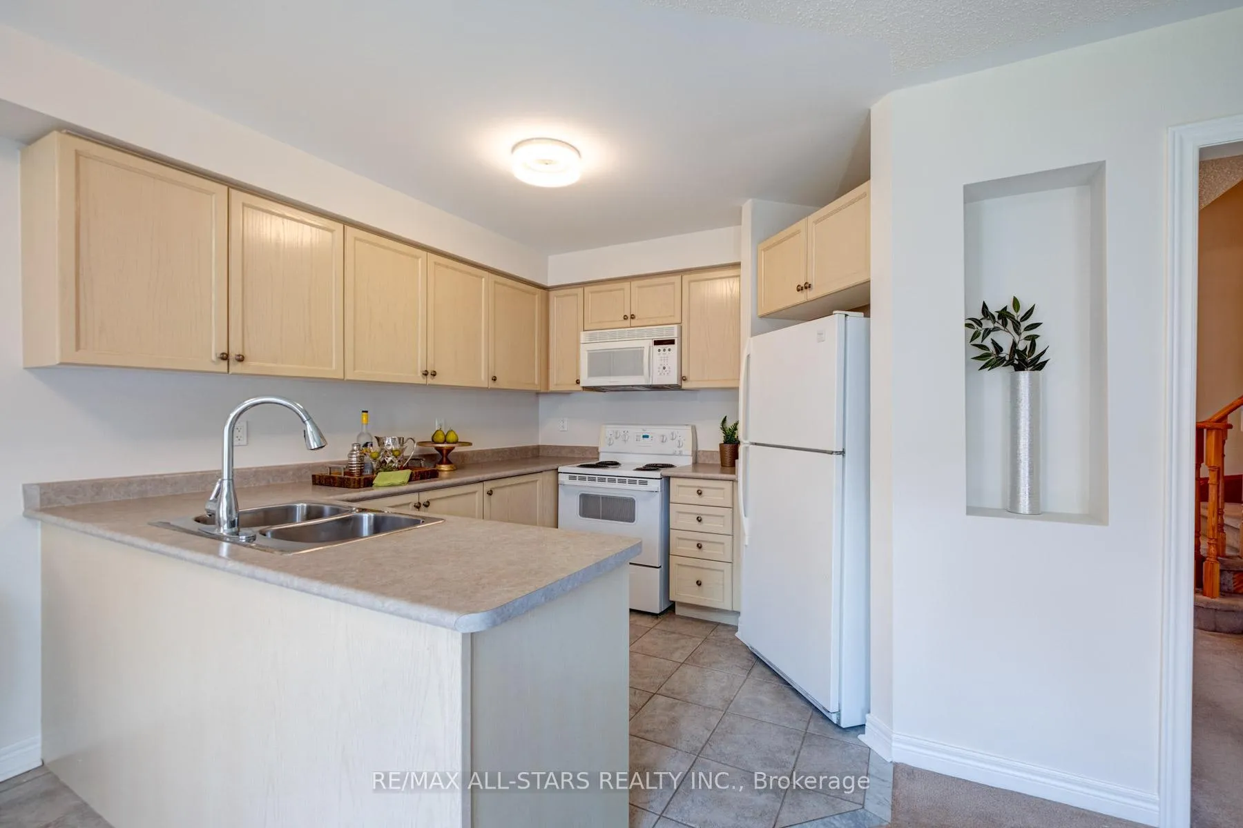 Photo 19 of 1963 Bur Oak Avenue, Markham, Greensborough — HOMEH