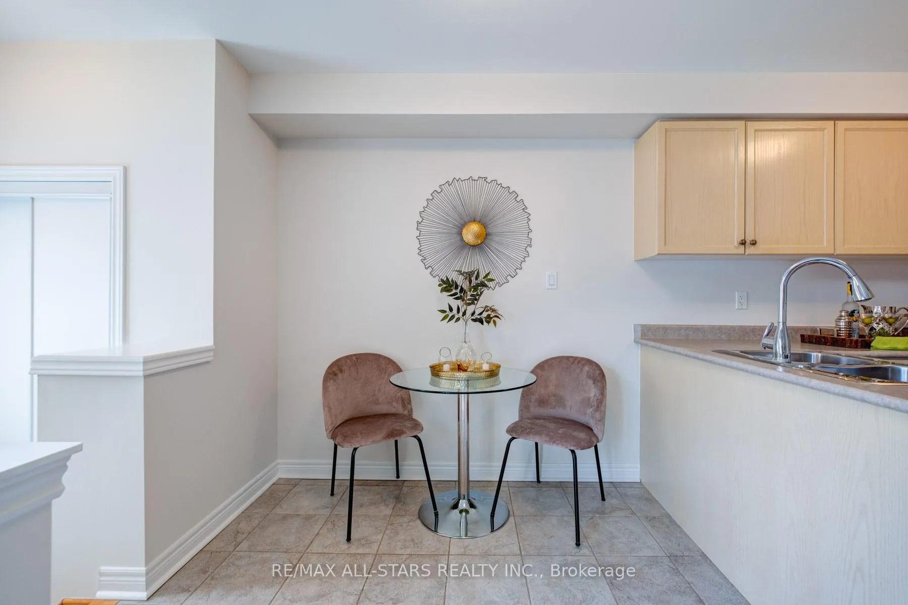 Photo 22 of 1963 Bur Oak Avenue, Markham, Greensborough — HOMEH