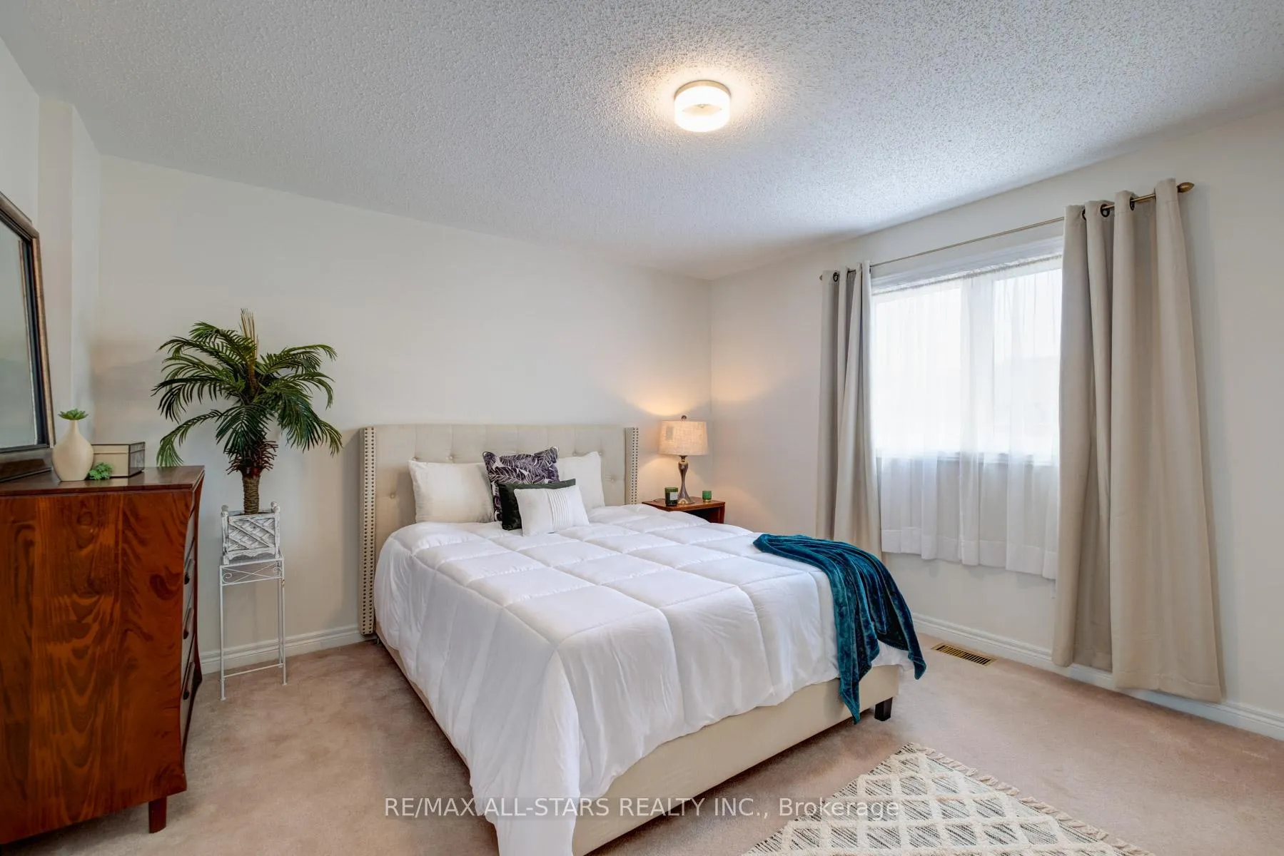 Photo 26 of 1963 Bur Oak Avenue, Markham, Greensborough — HOMEH