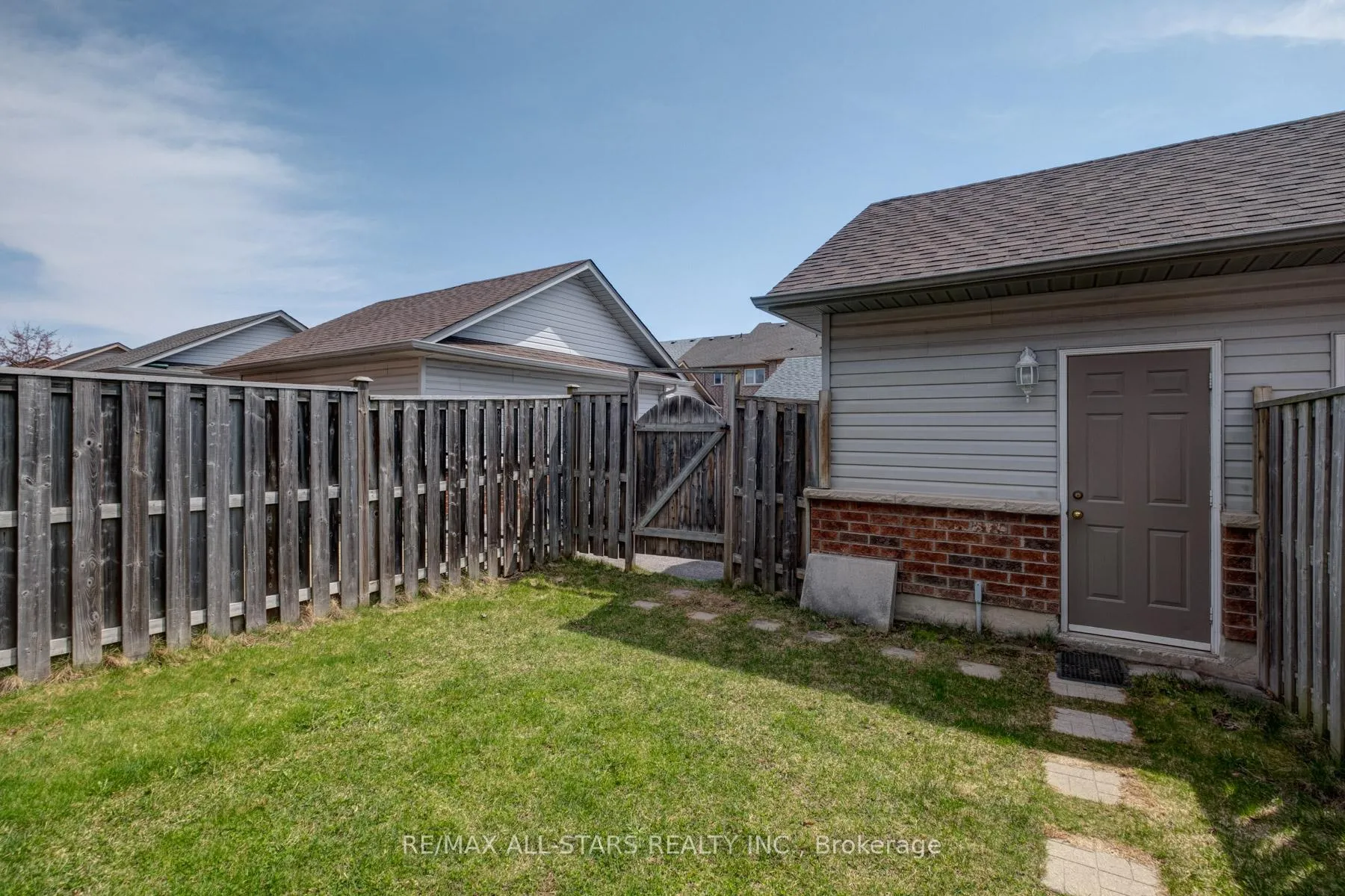 Photo 34 of 1963 Bur Oak Avenue, Markham, Greensborough — HOMEH