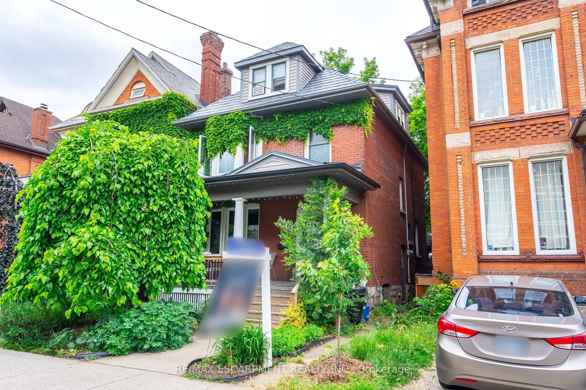 Photo 1 of 26 Ontario Avenue, Hamilton, Stinson — HOMEH