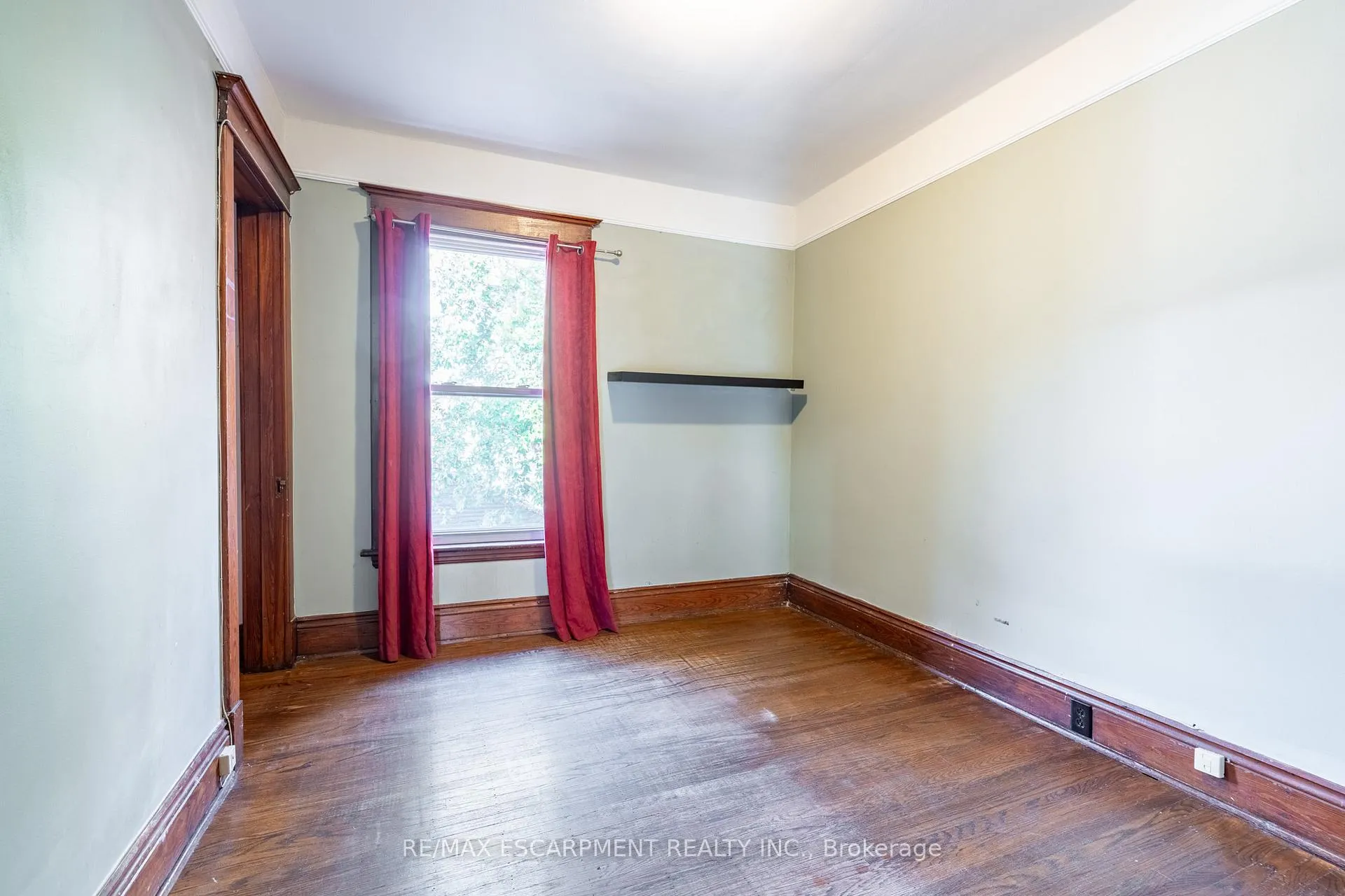 Photo 25 of 26 Ontario Avenue, Hamilton, Stinson — HOMEH