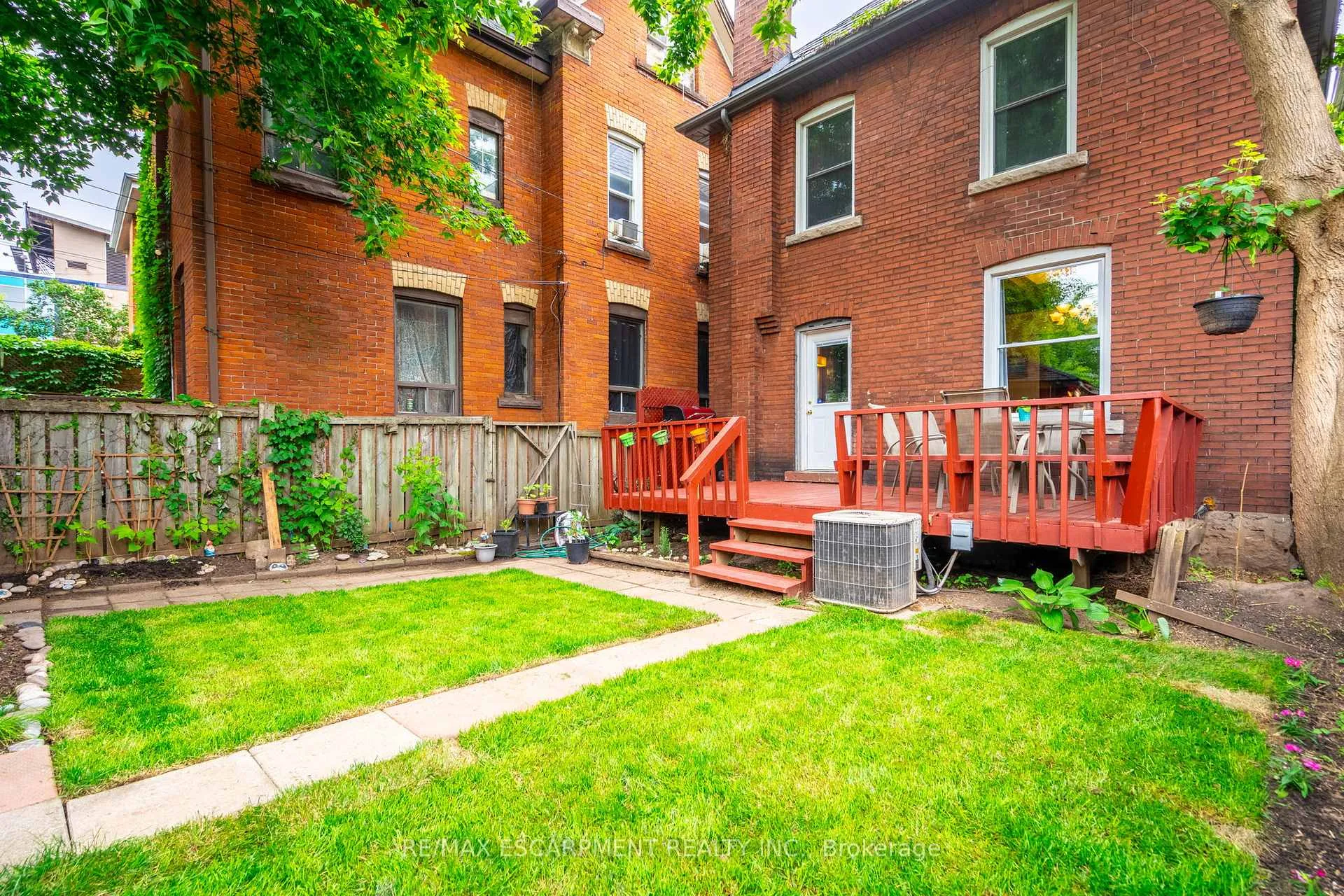 Photo 39 of 26 Ontario Avenue, Hamilton, Stinson — HOMEH