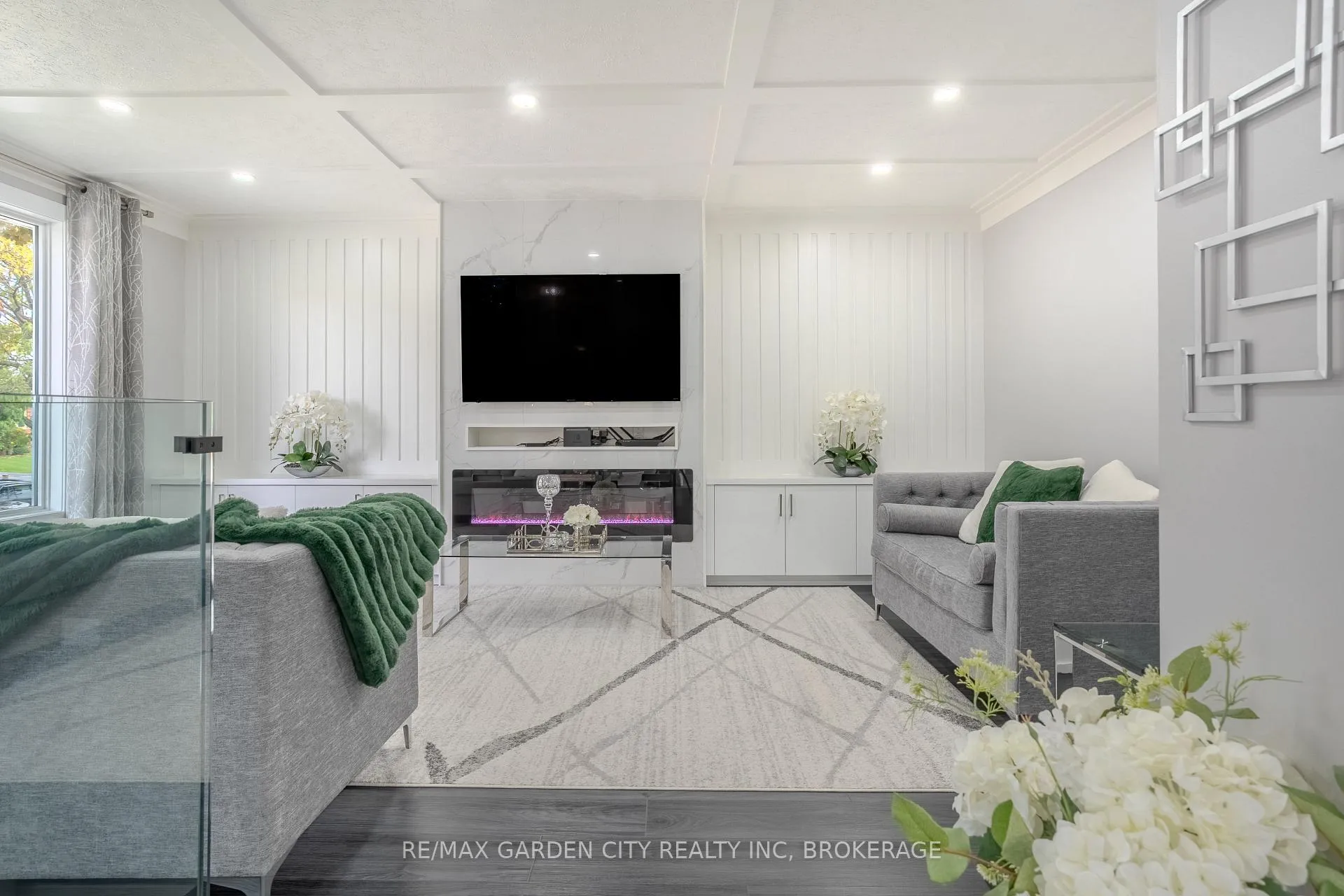 Photo 5 of 53 Brant Avenue, Welland, N. Welland — HOMEH
