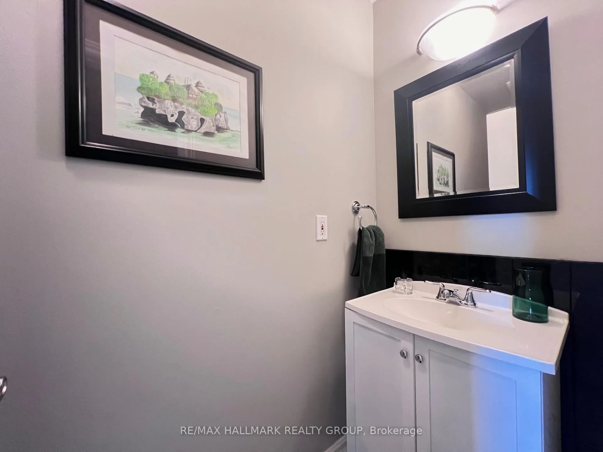 Photo 14 of 4 Cadence Gate, Ottawa, Kanata - Bridlewood — HOMEH