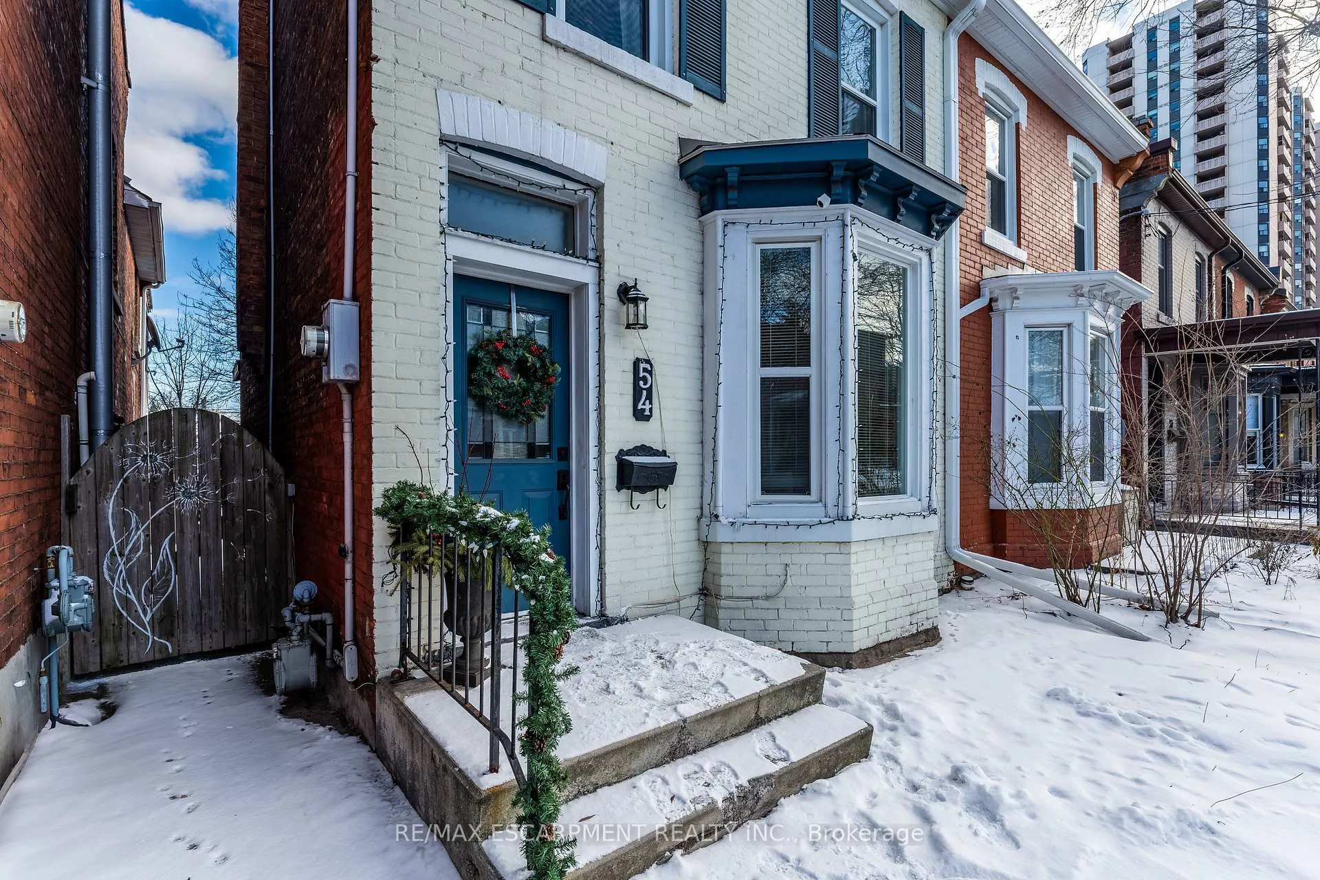 Photo 6 of 54 Emerald Street N, Hamilton, Landsdale — HOMEH