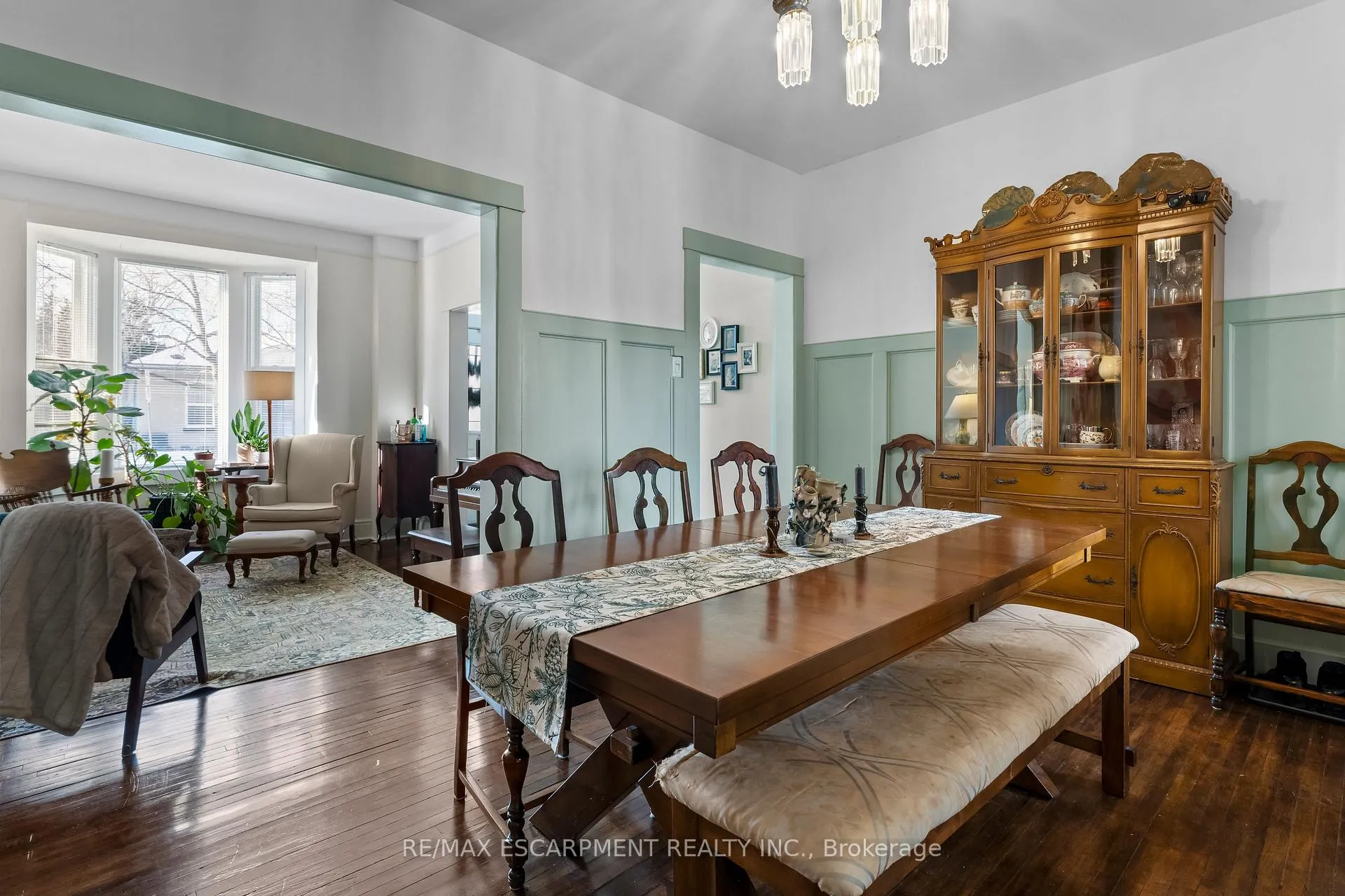 Photo 13 of 54 Emerald Street N, Hamilton, Landsdale — HOMEH