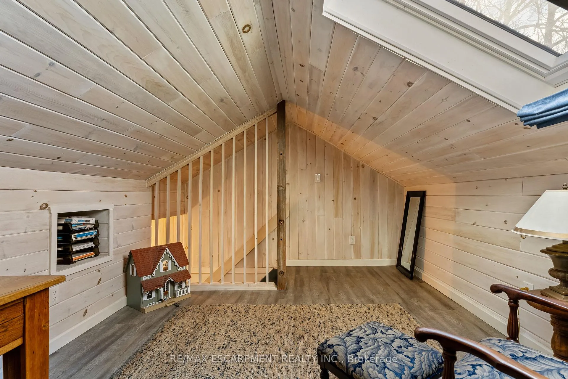 Photo 33 of 54 Emerald Street N, Hamilton, Landsdale — HOMEH