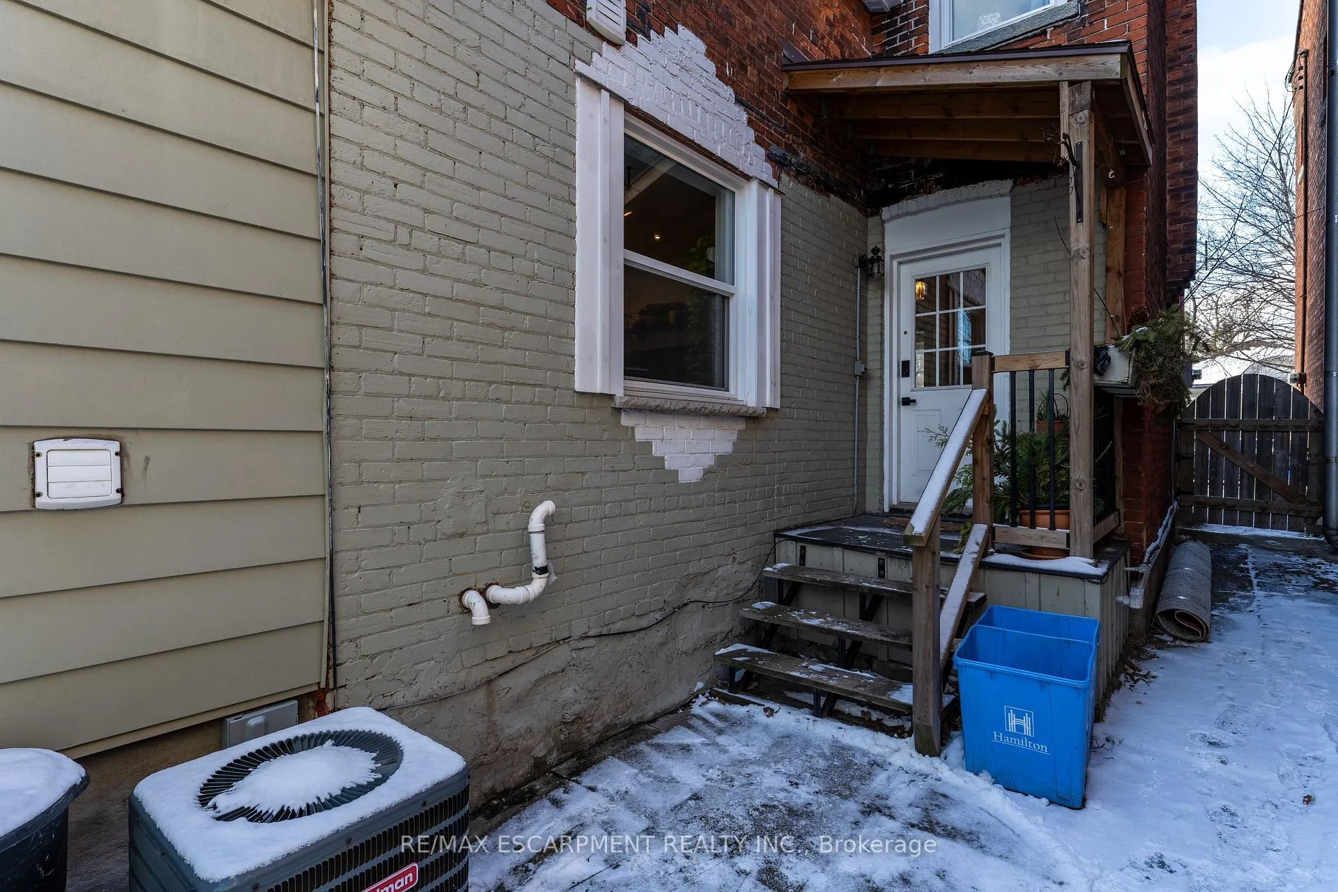 Photo 38 of 54 Emerald Street N, Hamilton, Landsdale — HOMEH