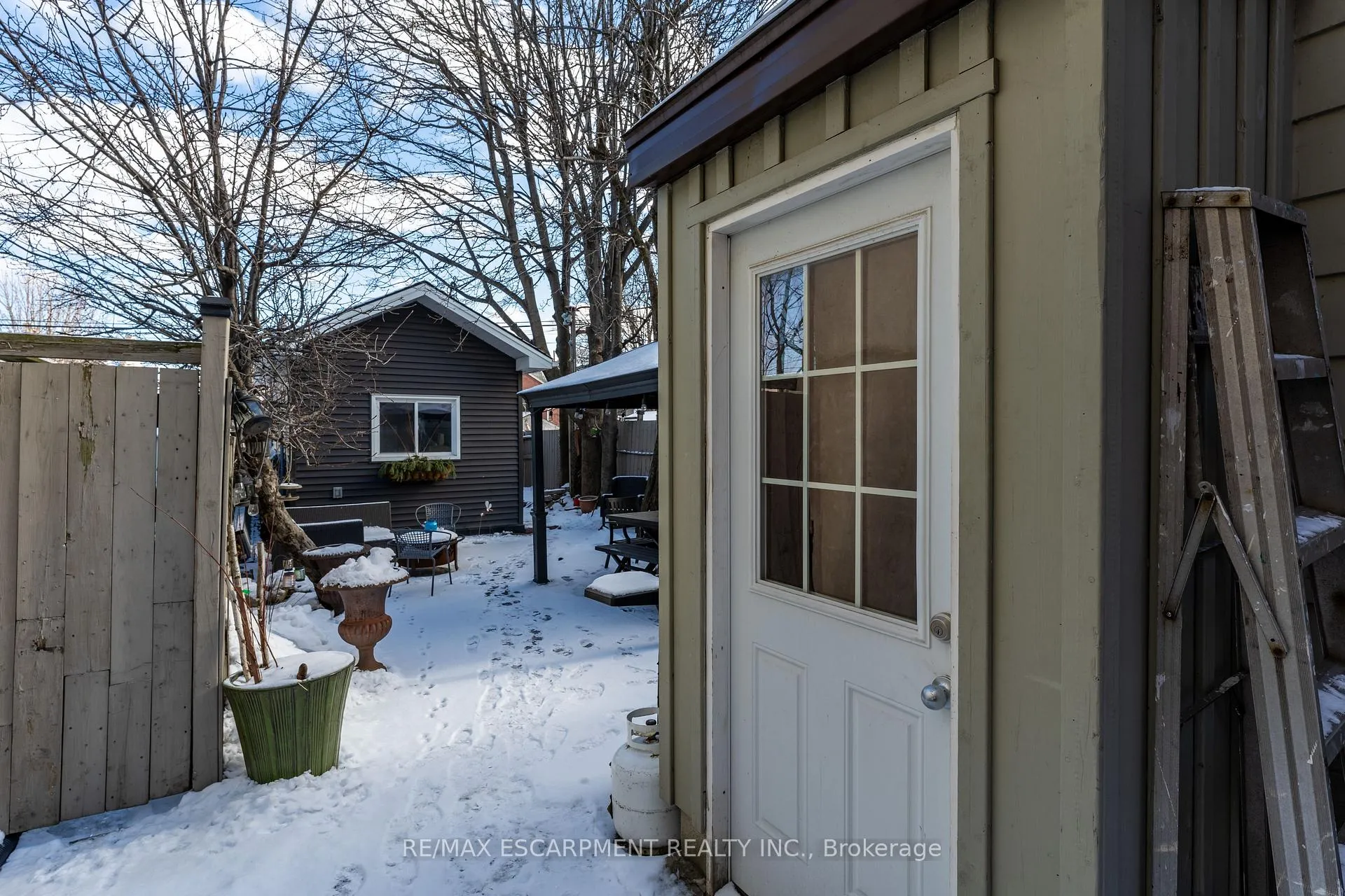 Photo 39 of 54 Emerald Street N, Hamilton, Landsdale — HOMEH
