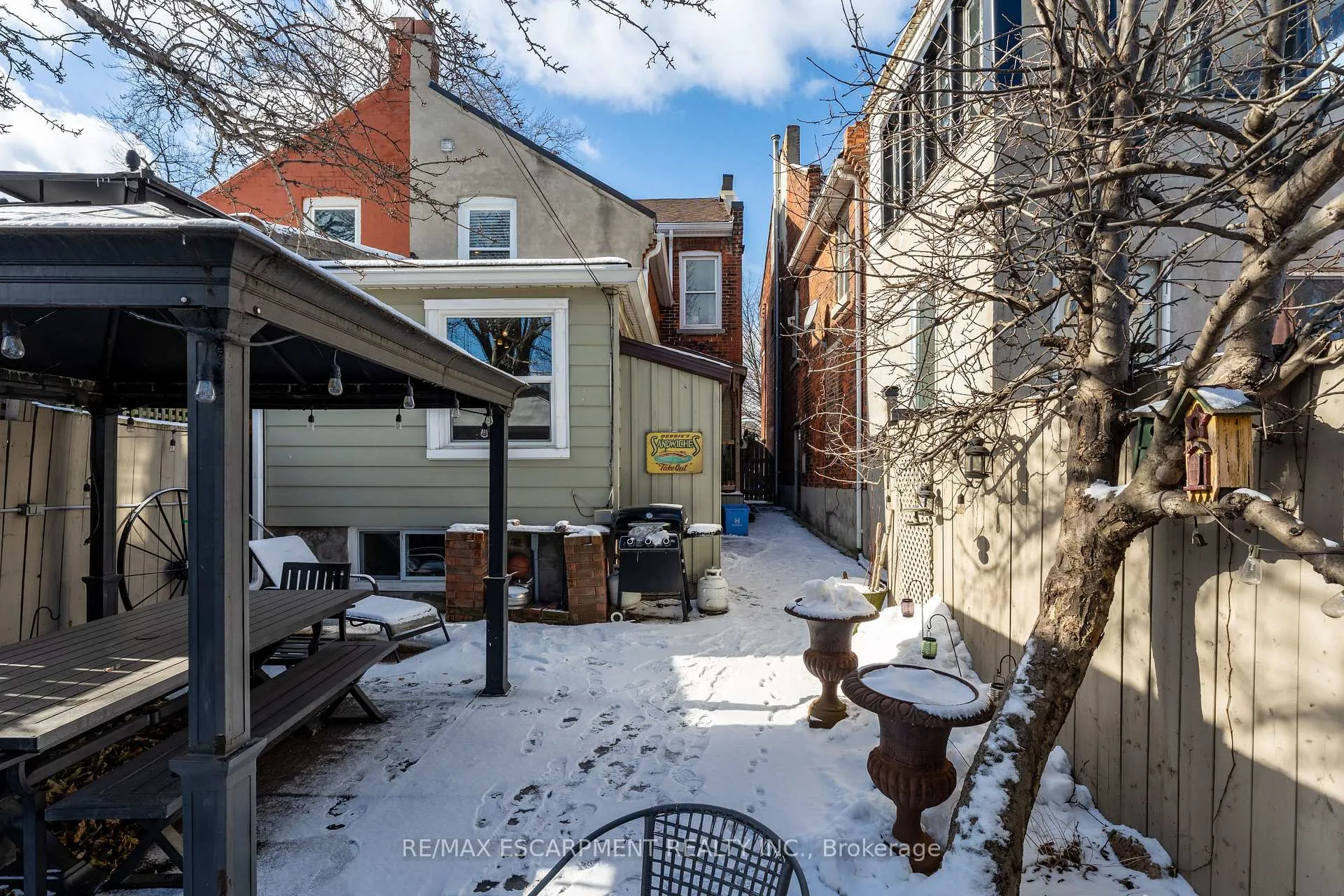 Photo 40 of 54 Emerald Street N, Hamilton, Landsdale — HOMEH