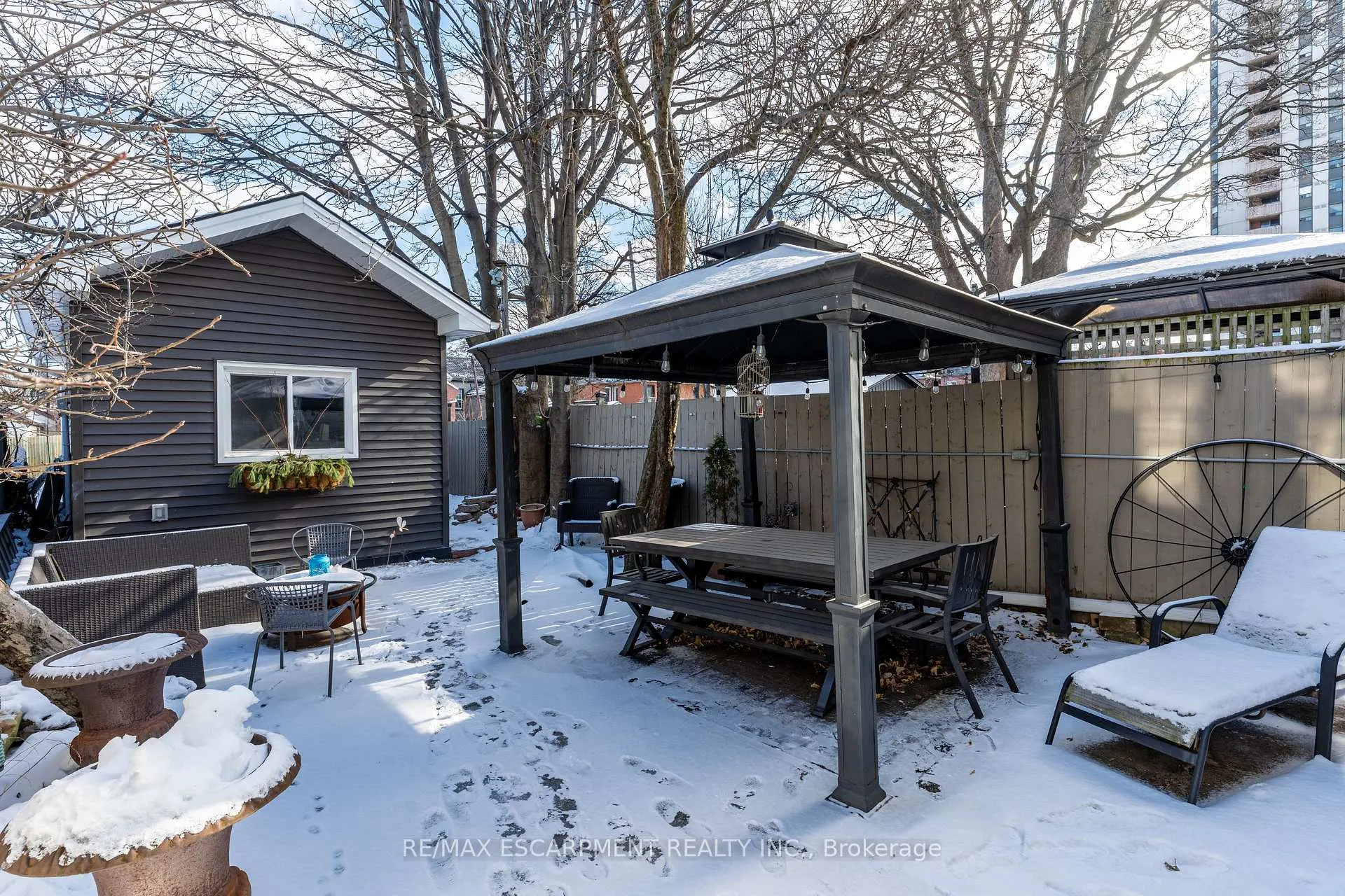 Photo 42 of 54 Emerald Street N, Hamilton, Landsdale — HOMEH