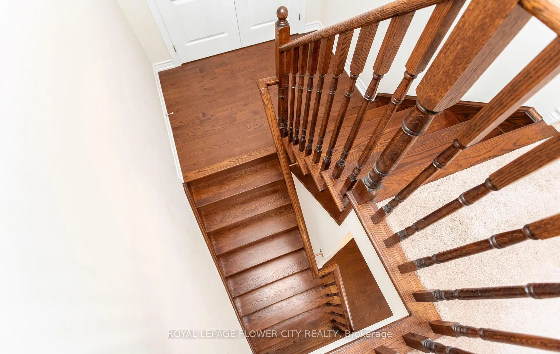Photo 15 of 513 Davis Drive, Shelburne — HOMEH