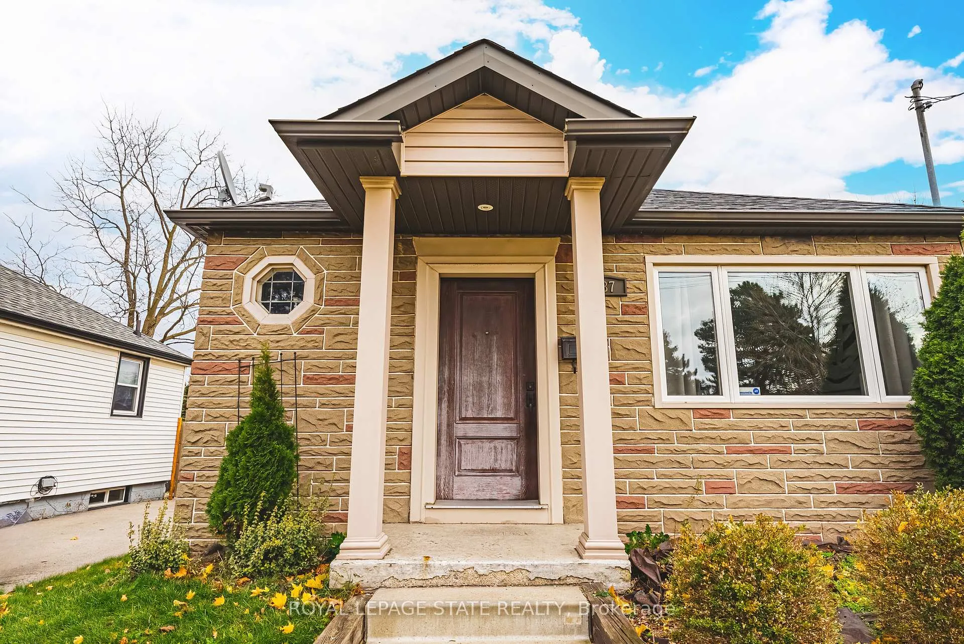 Photo 4 of 187 Summerhill Avenue, Hamilton, Bartonville — HOMEH