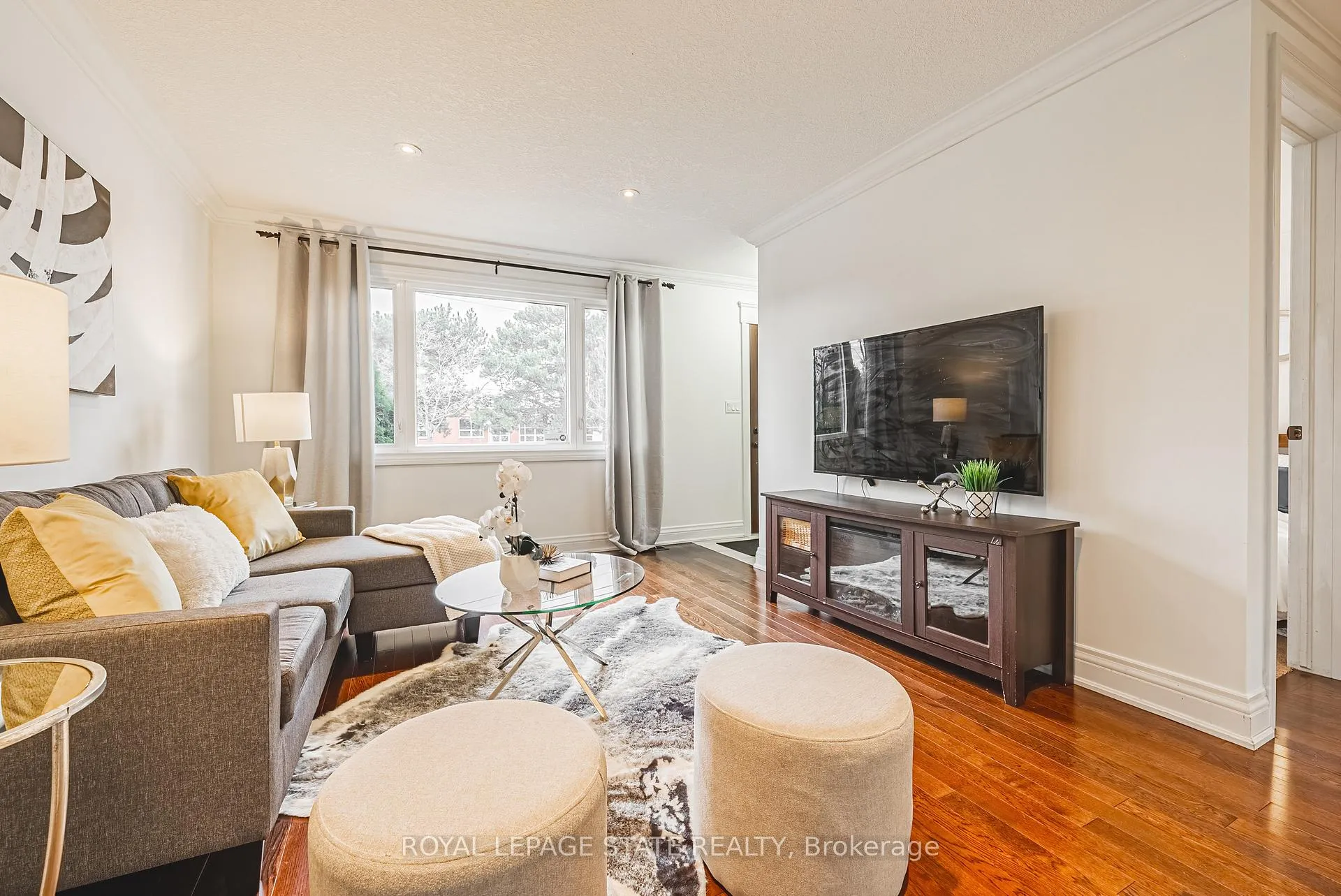 Photo 7 of 187 Summerhill Avenue, Hamilton, Bartonville — HOMEH
