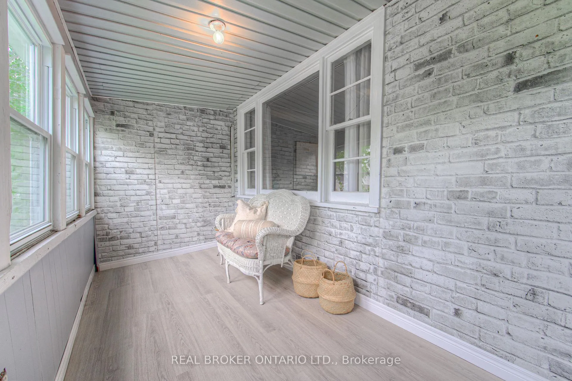 Photo 5 of 32 East 23rd Street, Hamilton, Eastmount — HOMEH