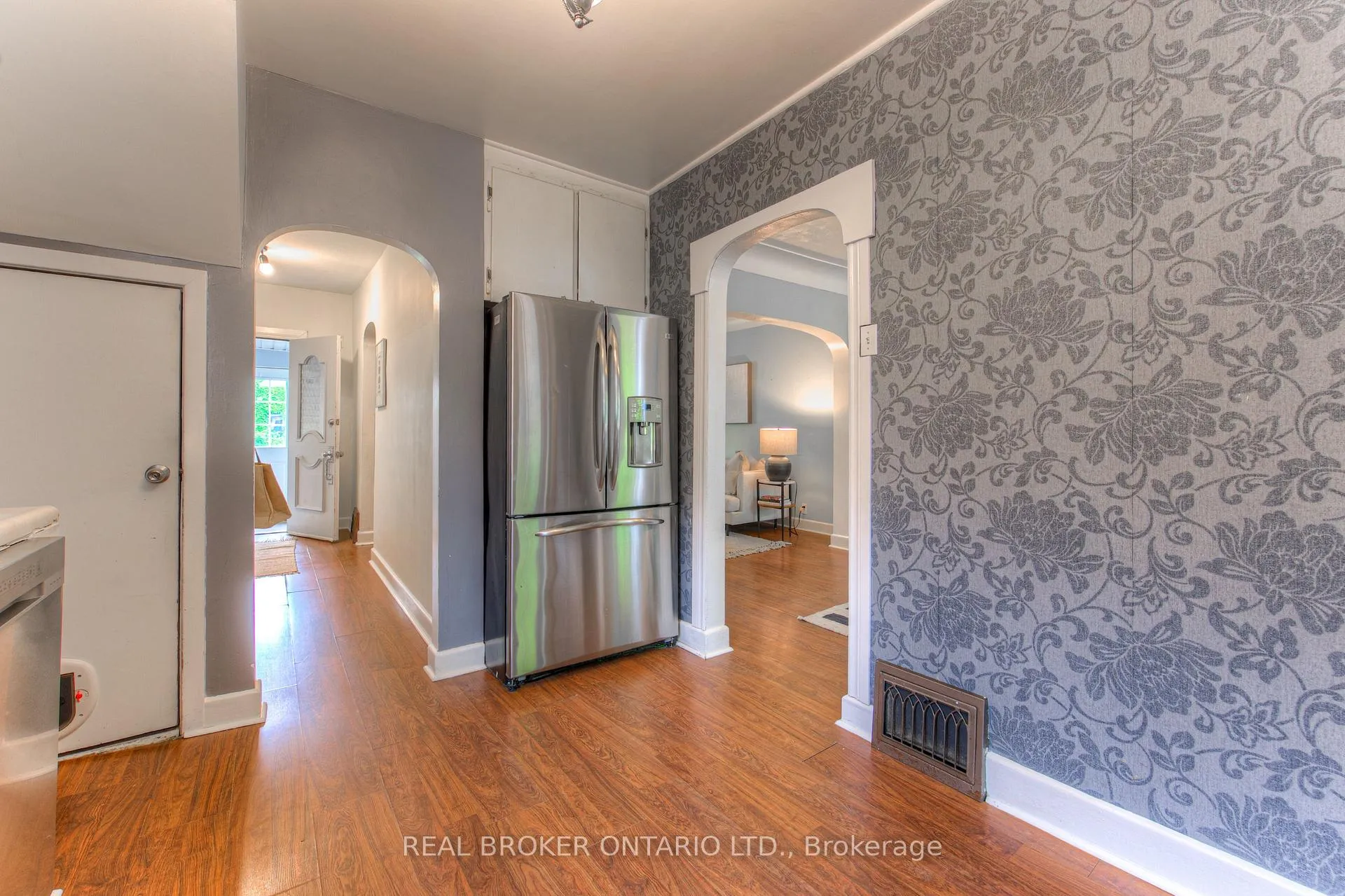 Photo 18 of 32 East 23rd Street, Hamilton, Eastmount — HOMEH