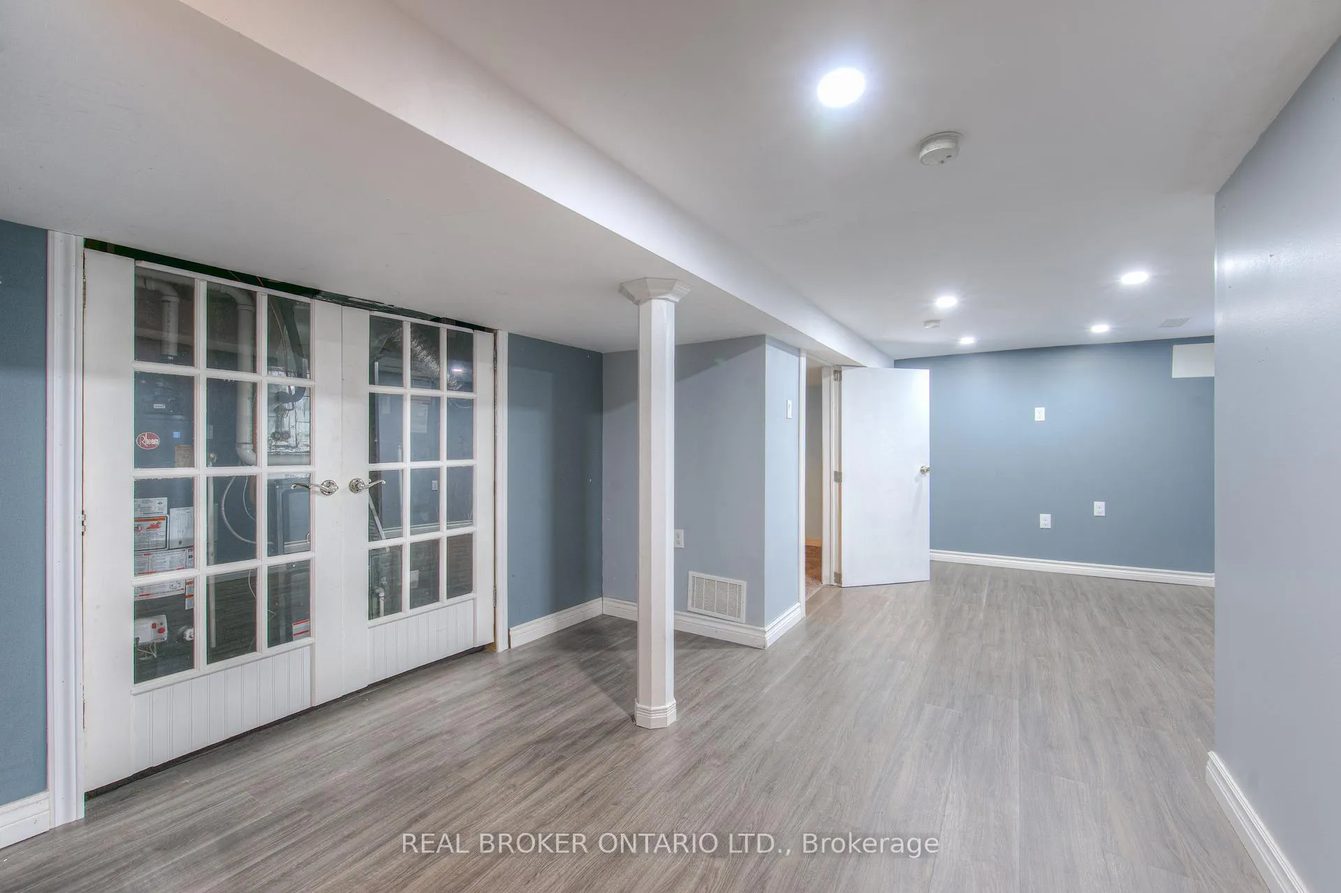 Photo 30 of 32 East 23rd Street, Hamilton, Eastmount — HOMEH