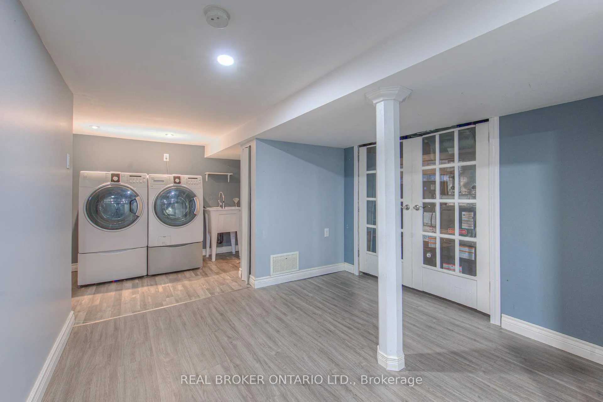 Photo 31 of 32 East 23rd Street, Hamilton, Eastmount — HOMEH