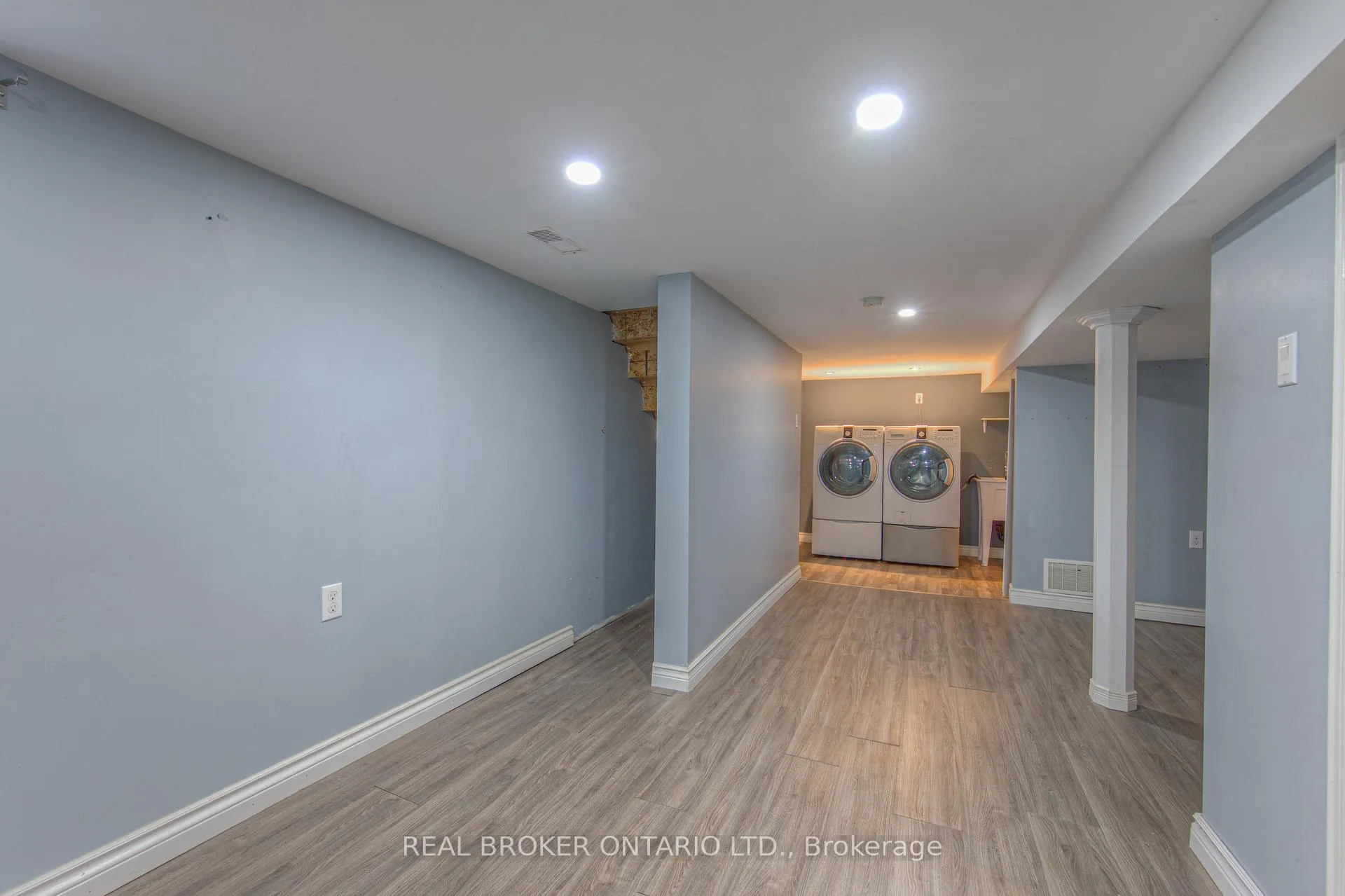 Photo 33 of 32 East 23rd Street, Hamilton, Eastmount — HOMEH