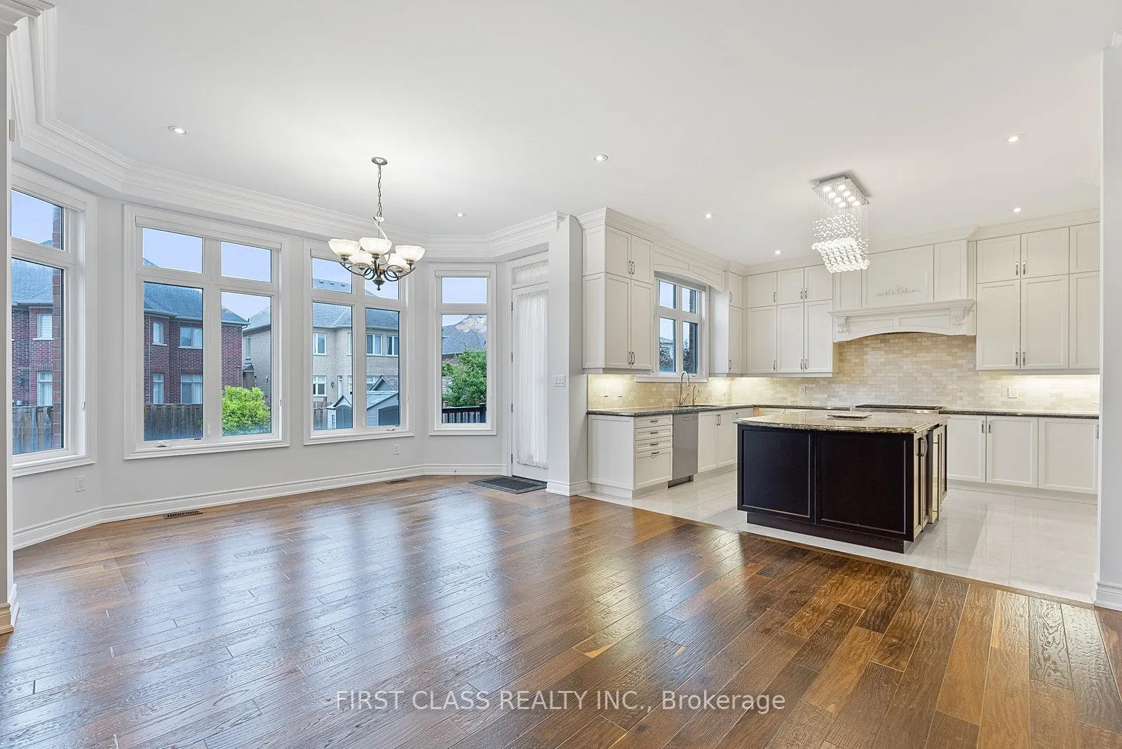 Photo 4 of 33 Berkshire Crescent, Markham, Angus Glen — HOMEH
